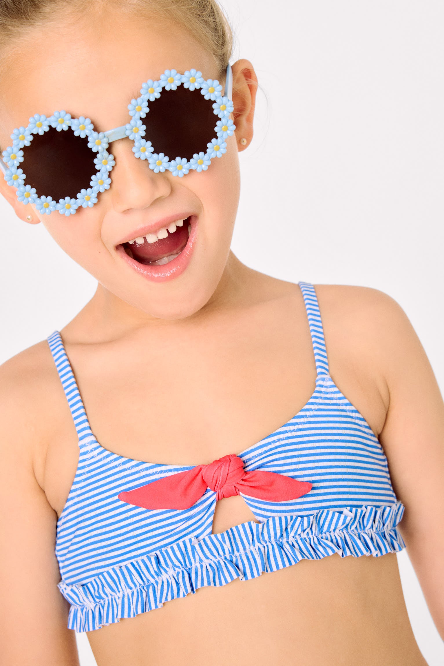 Bikini niña detalle lazo y fruncidos estampado rayas