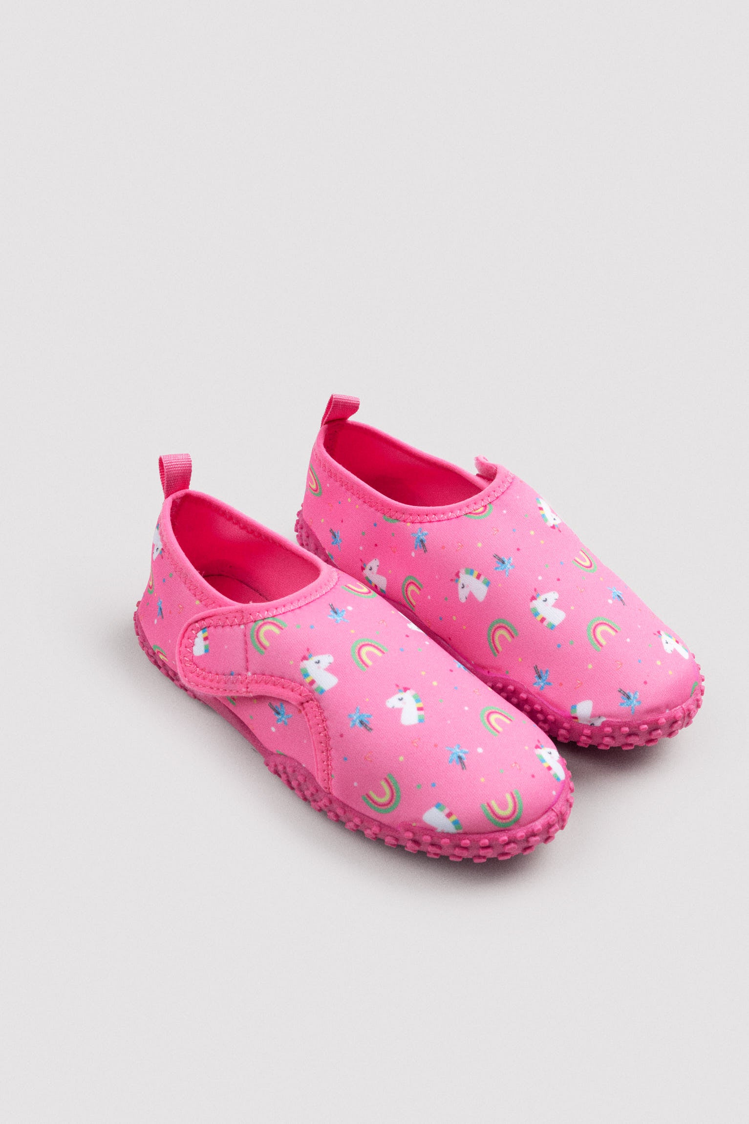 Escarpines infantiles estampado unicornios