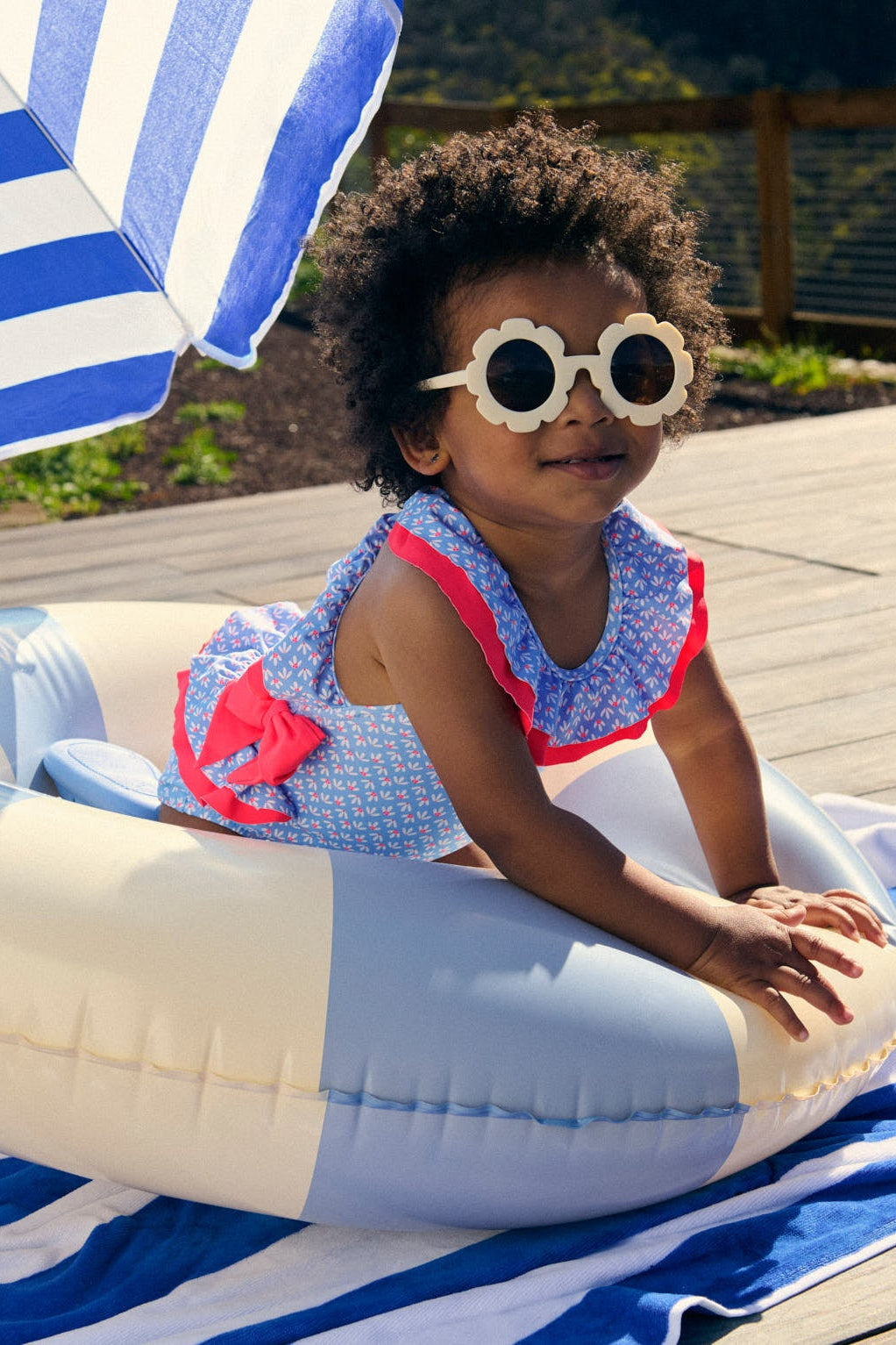 Bañador bebé niña detalles volantes y lazos estampado flores - Ysabel Mora