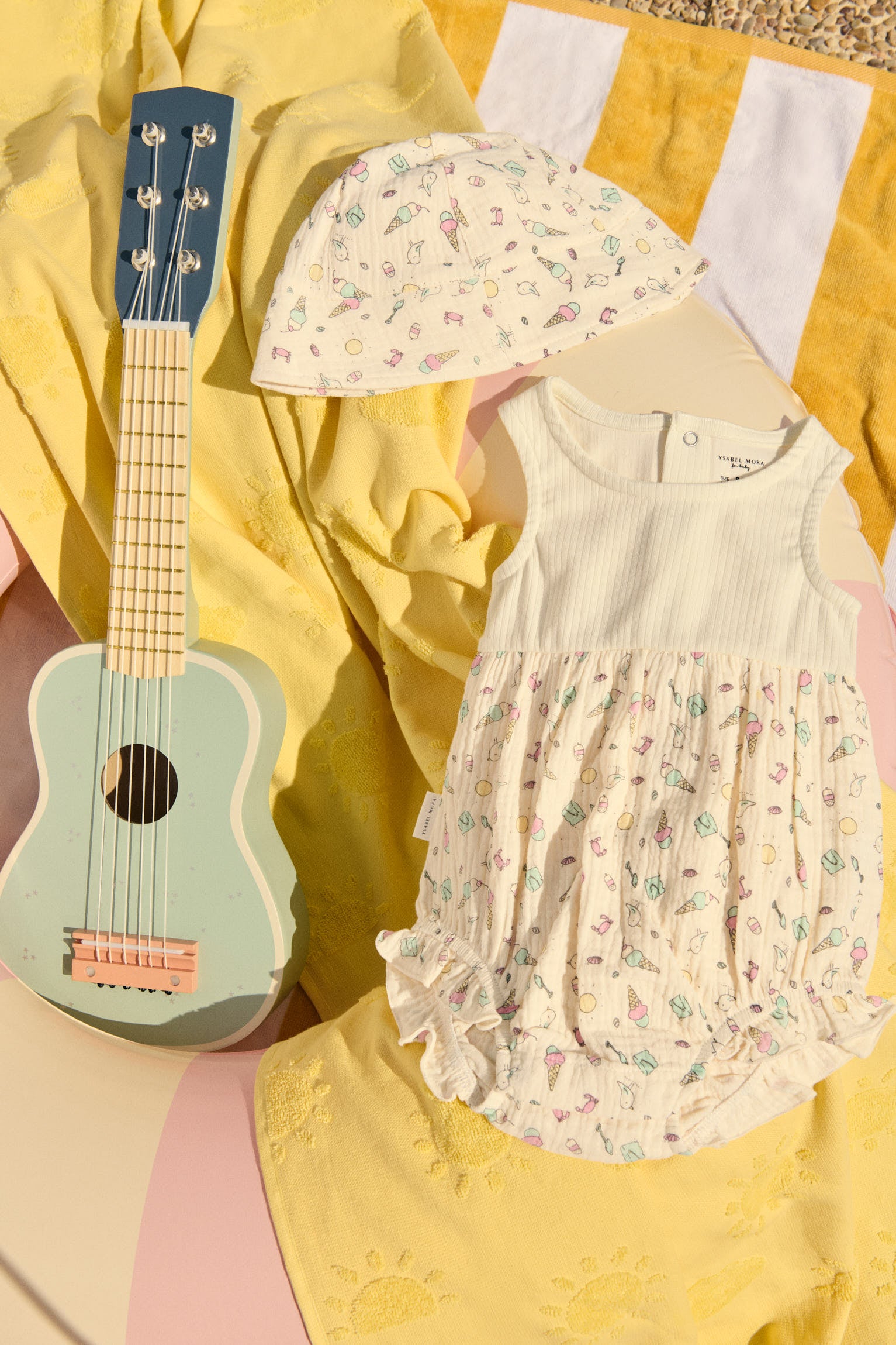 Conjunto ranita bebé sin mangas y gorrito estampado veraniego - Ysabel Mora