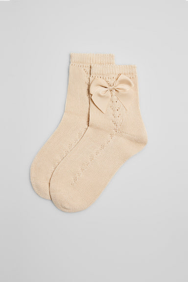 02853-3-calcetines-infantiles-calados-ysabel-mora - Beige