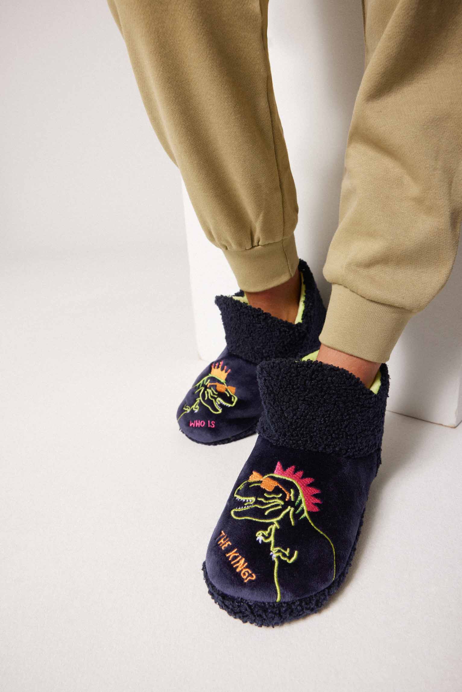 Botas de casa Who is the king - Ysabel Mora