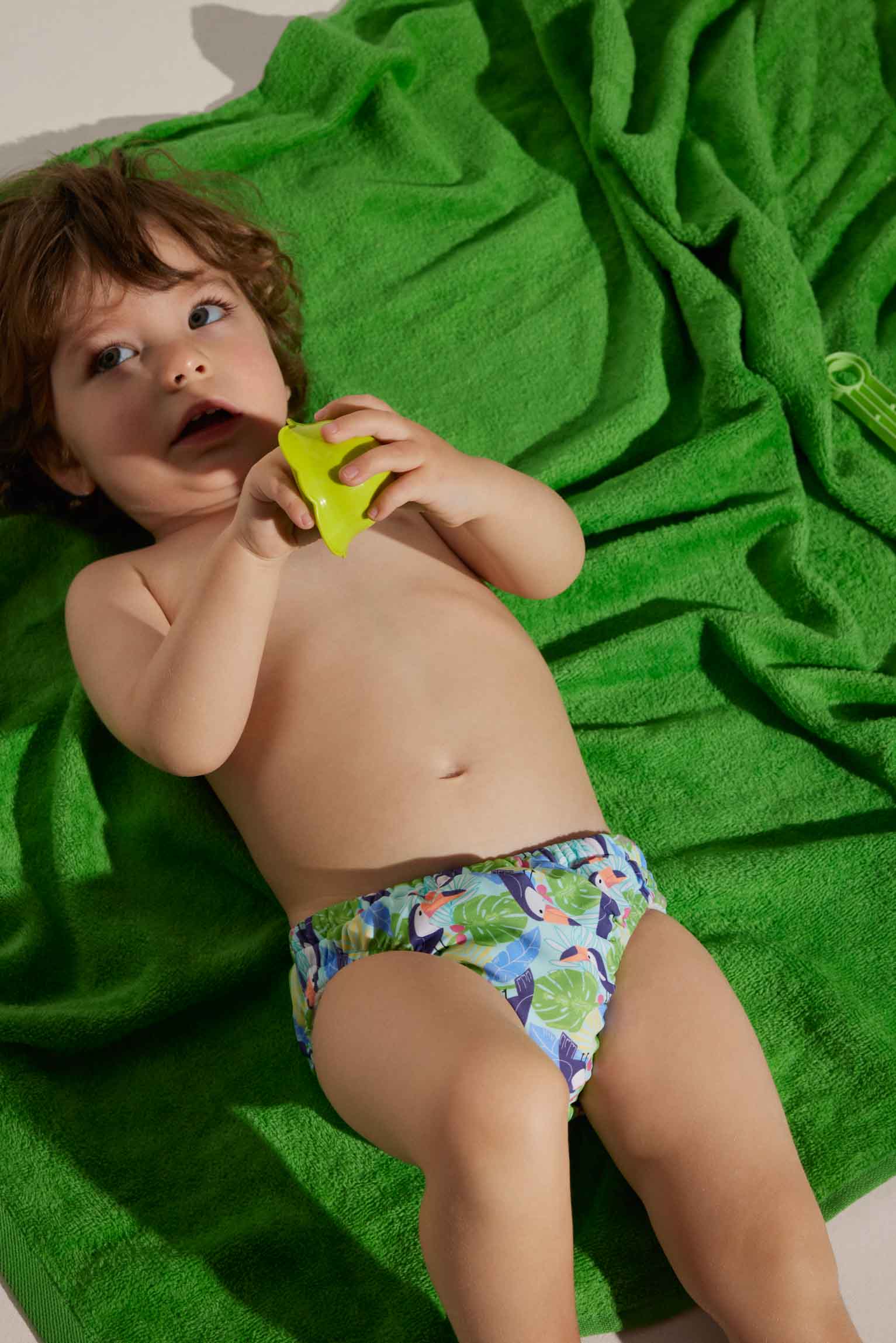 Banador culetin antifugas bebe estampado tucane