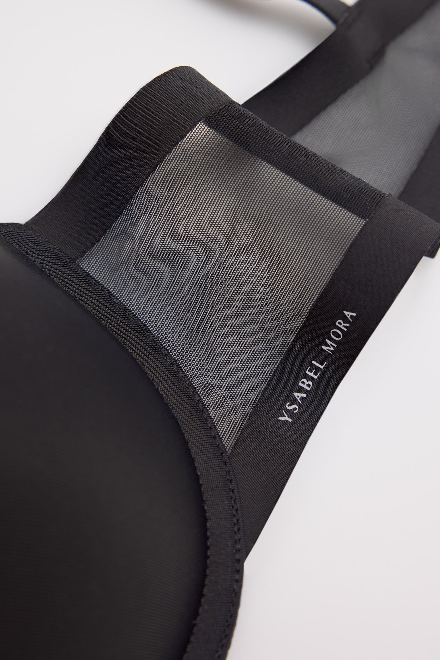 10182-05-nomarks-sujetador-push-up-luna-negro-ysabel-mora