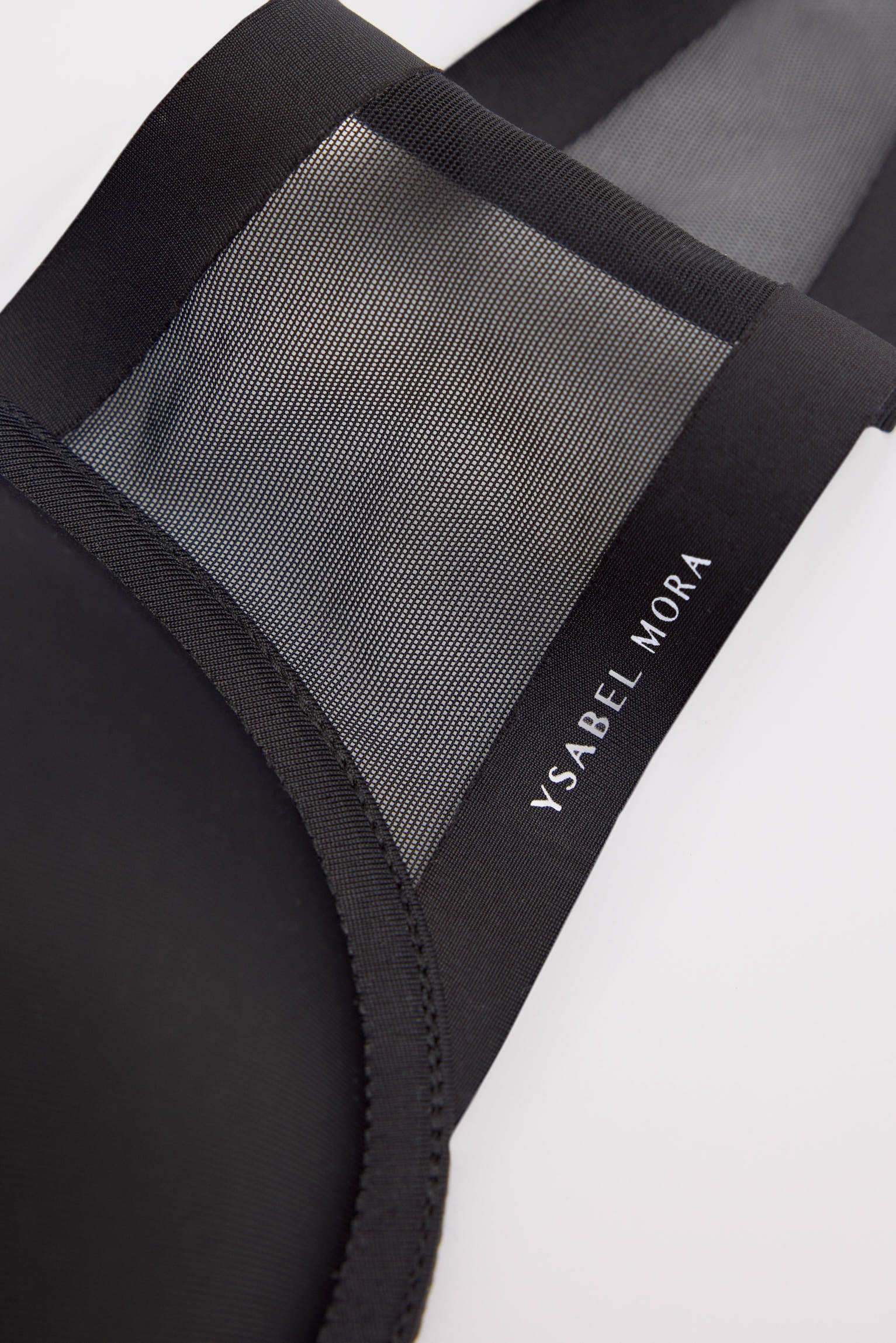 10183-06-nomarks-sujetador-sin-tirantes-mar-negro-ysabel-mora