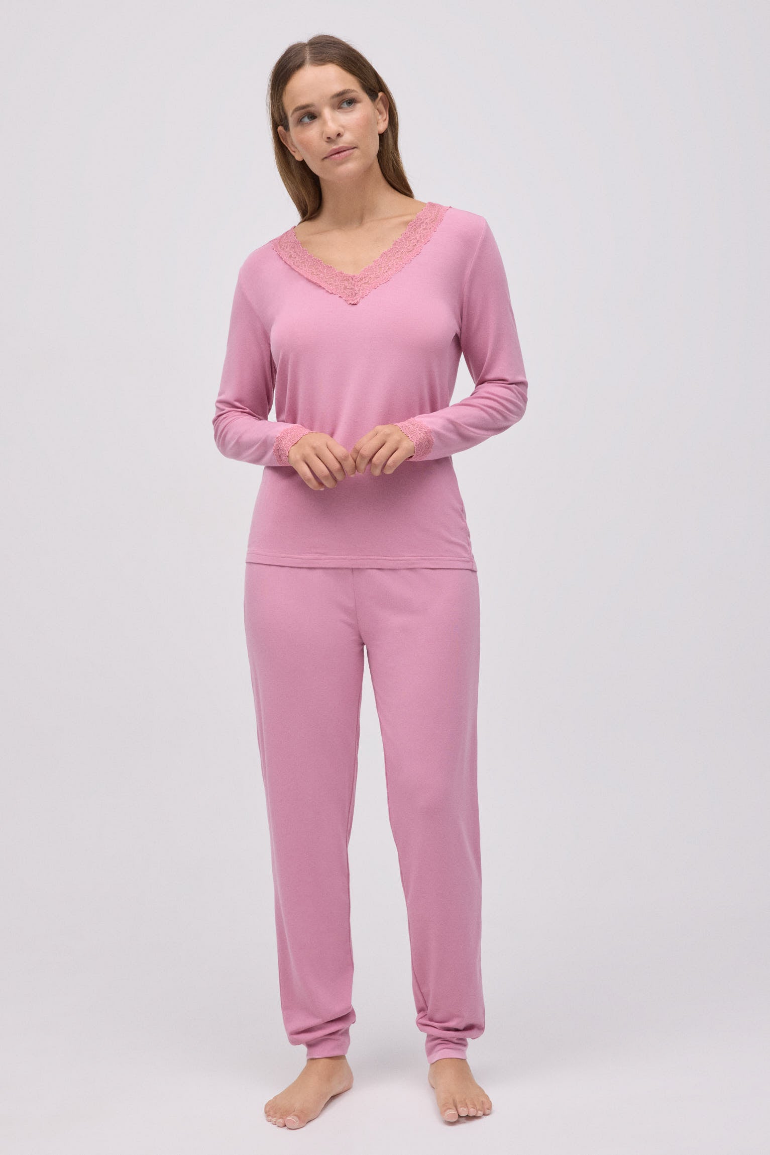 10766-1-pijama-largo-extra-suave-de-modal-jogger-rosa
