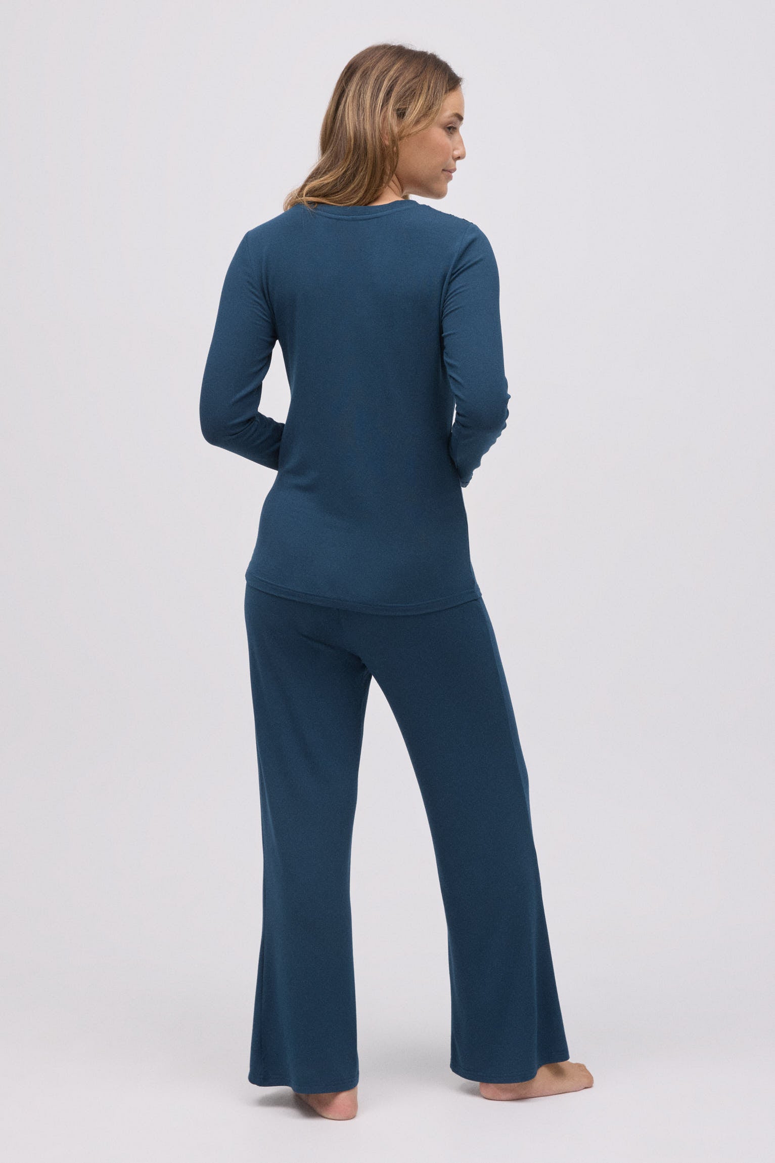 10767-2-pijama-largo-extra-suave-de-modal-ancho-marino
