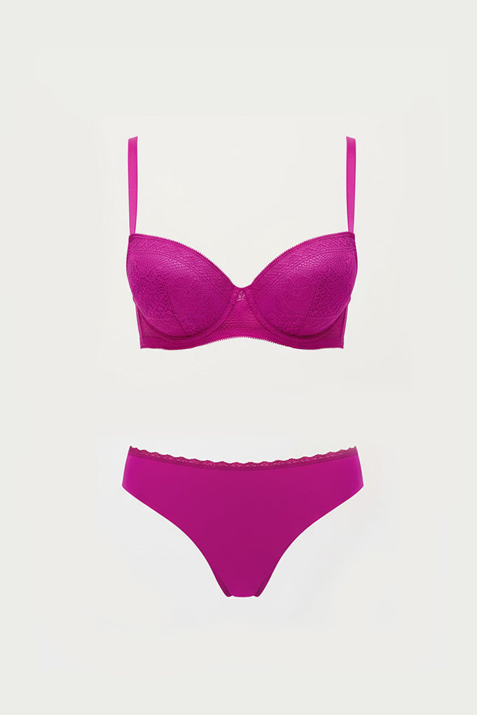Conjunto lencero sujetador push up y braga brasileña fucsia