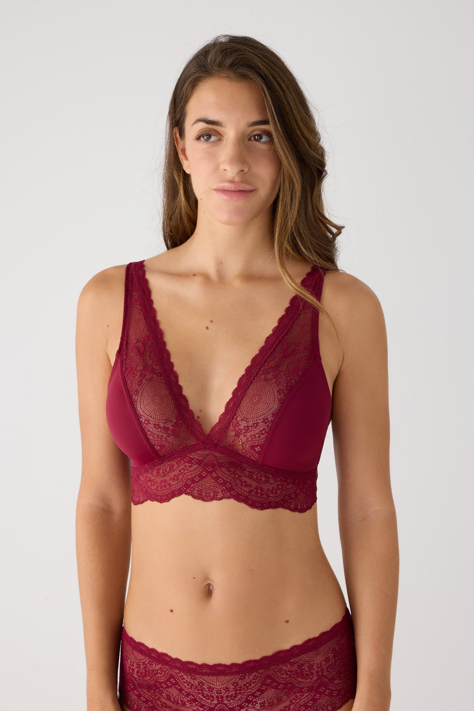 Sujetador bralette encaje granate | Paula Echevarria Limited Edition FW