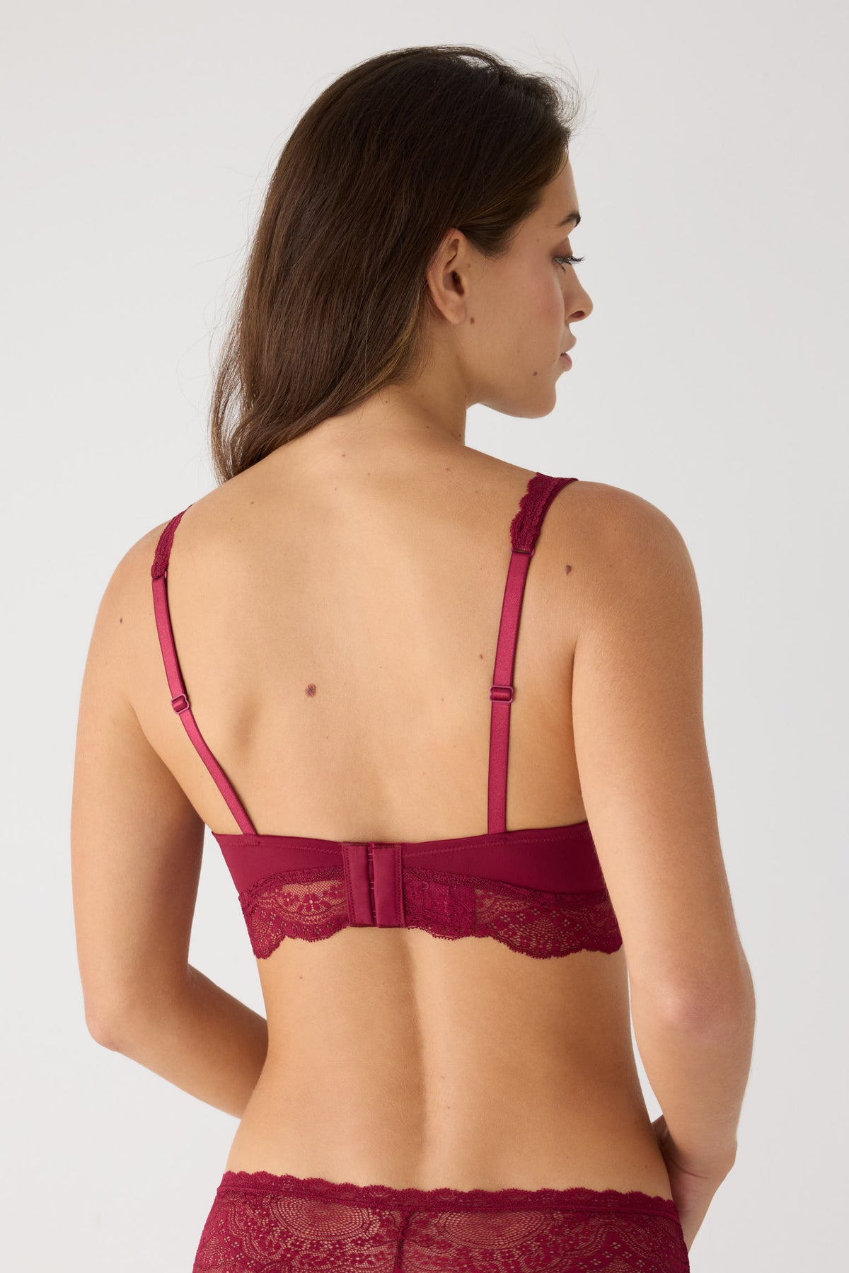Sujetador bralette encaje granate | Paula Echevarria Limited Edition FW
