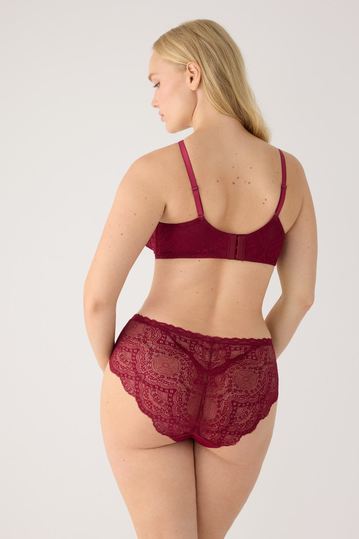 Braga midi encaje granate | Paula Echevarria Limited Edition