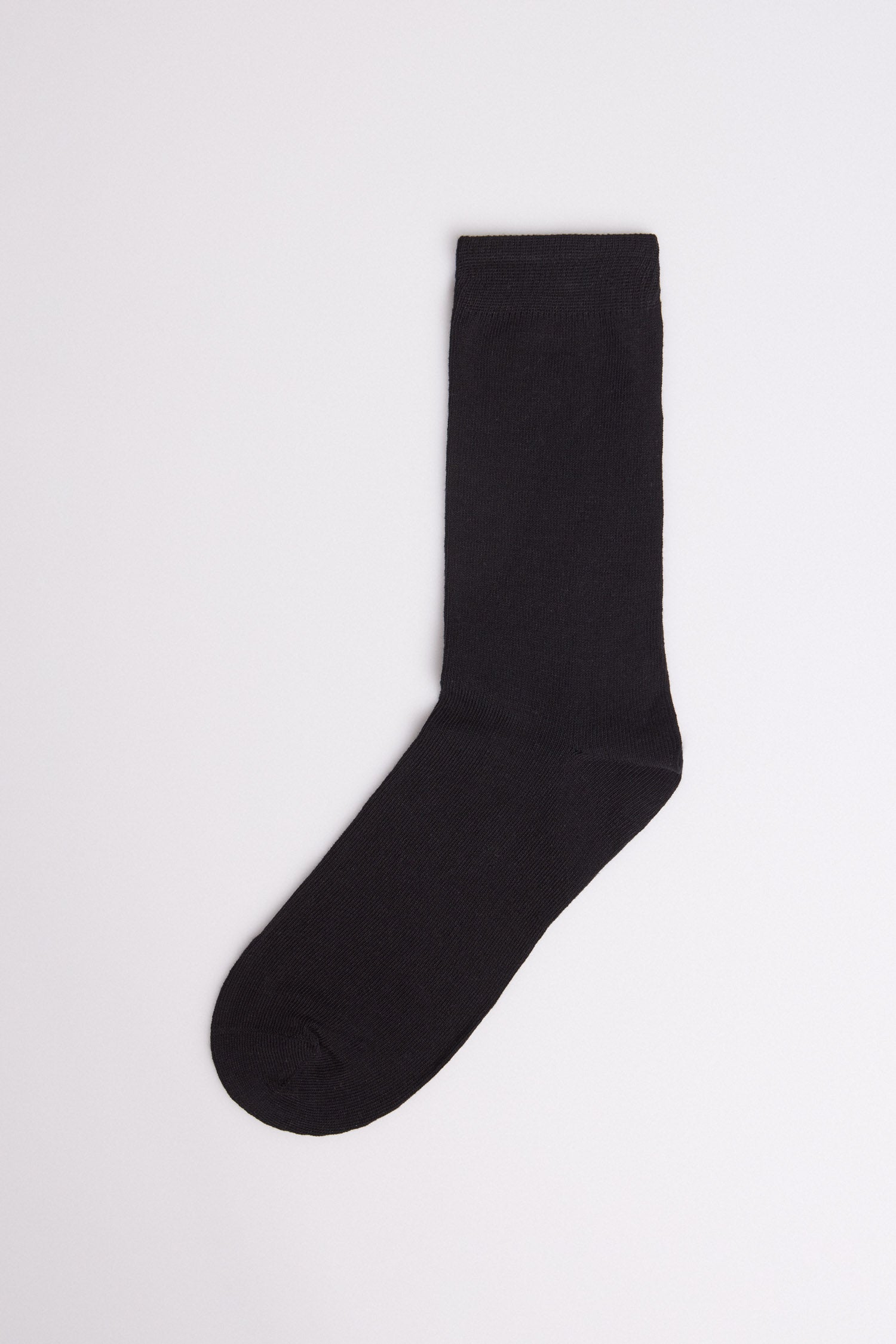 Basic long black cotton socks