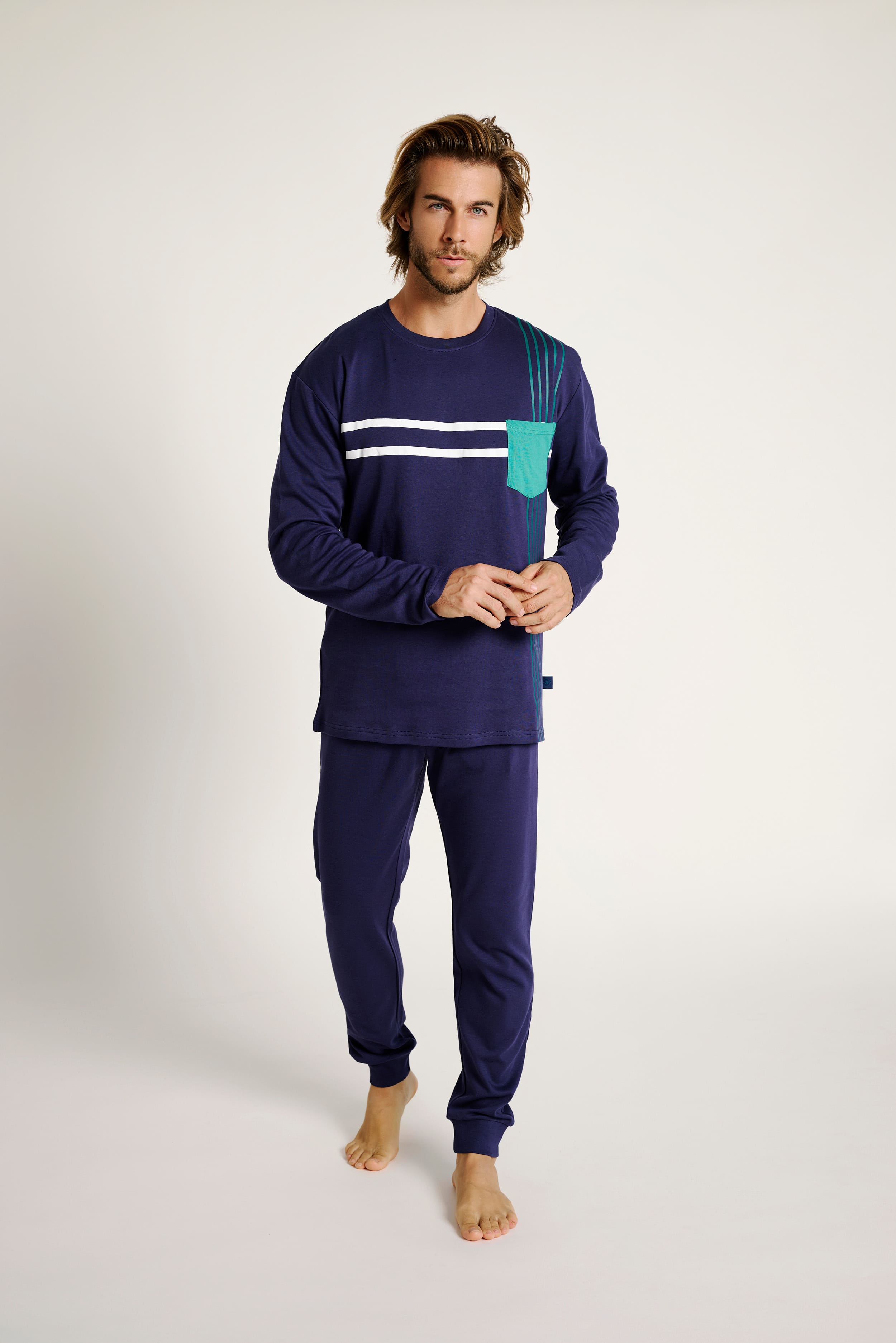 13011000-1-pijama-hombre-estampado-lineal