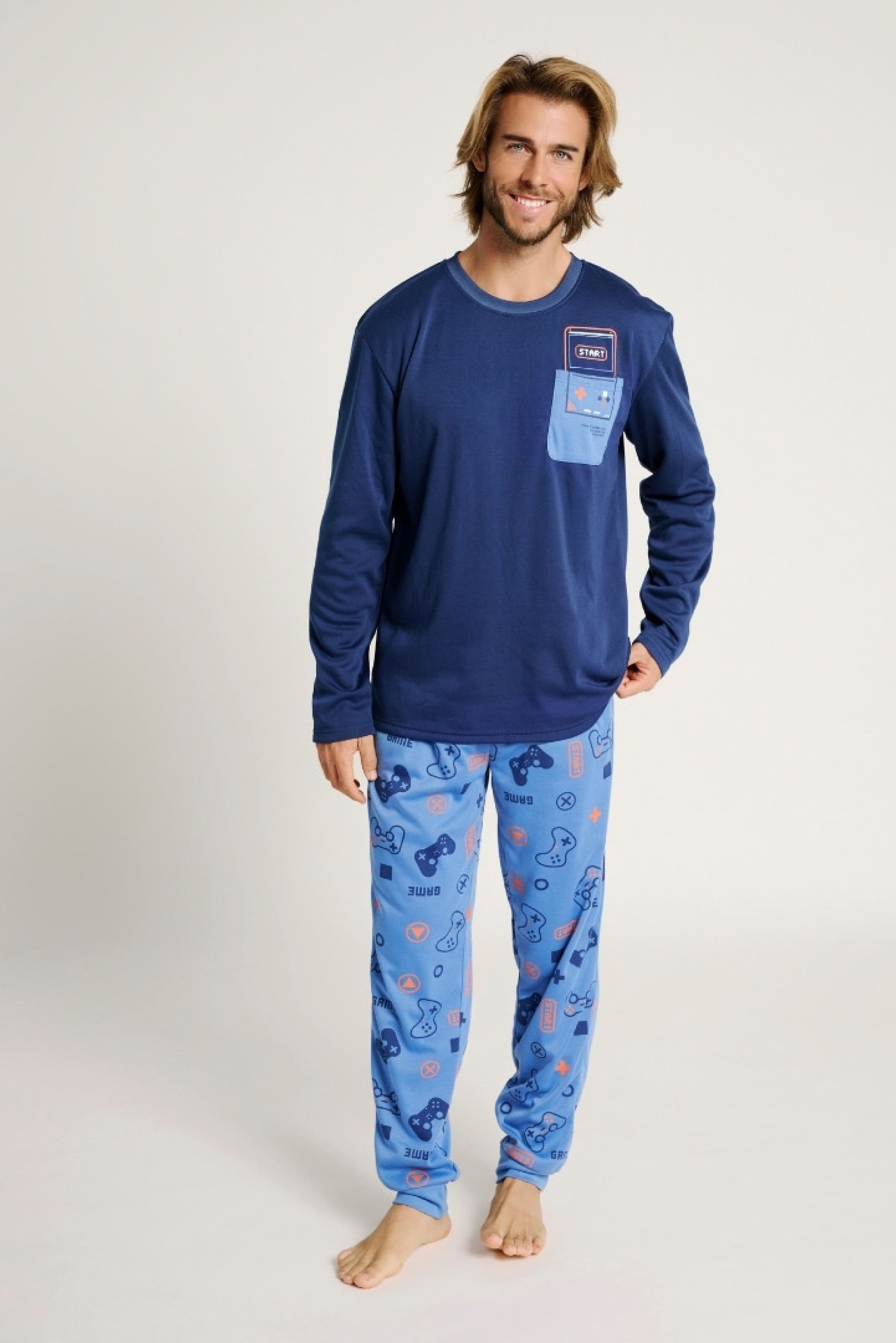 13011027-1-pijama-largo-hombre-estampado-gamer