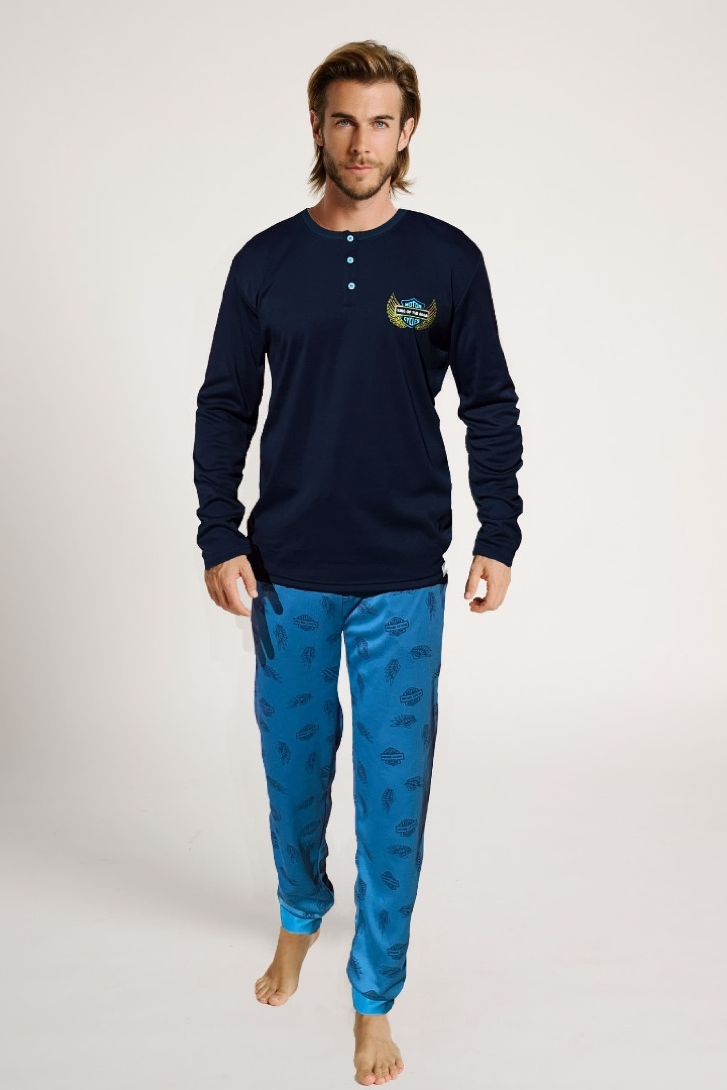 13011029-1-pijama-largo-hombre-estampado