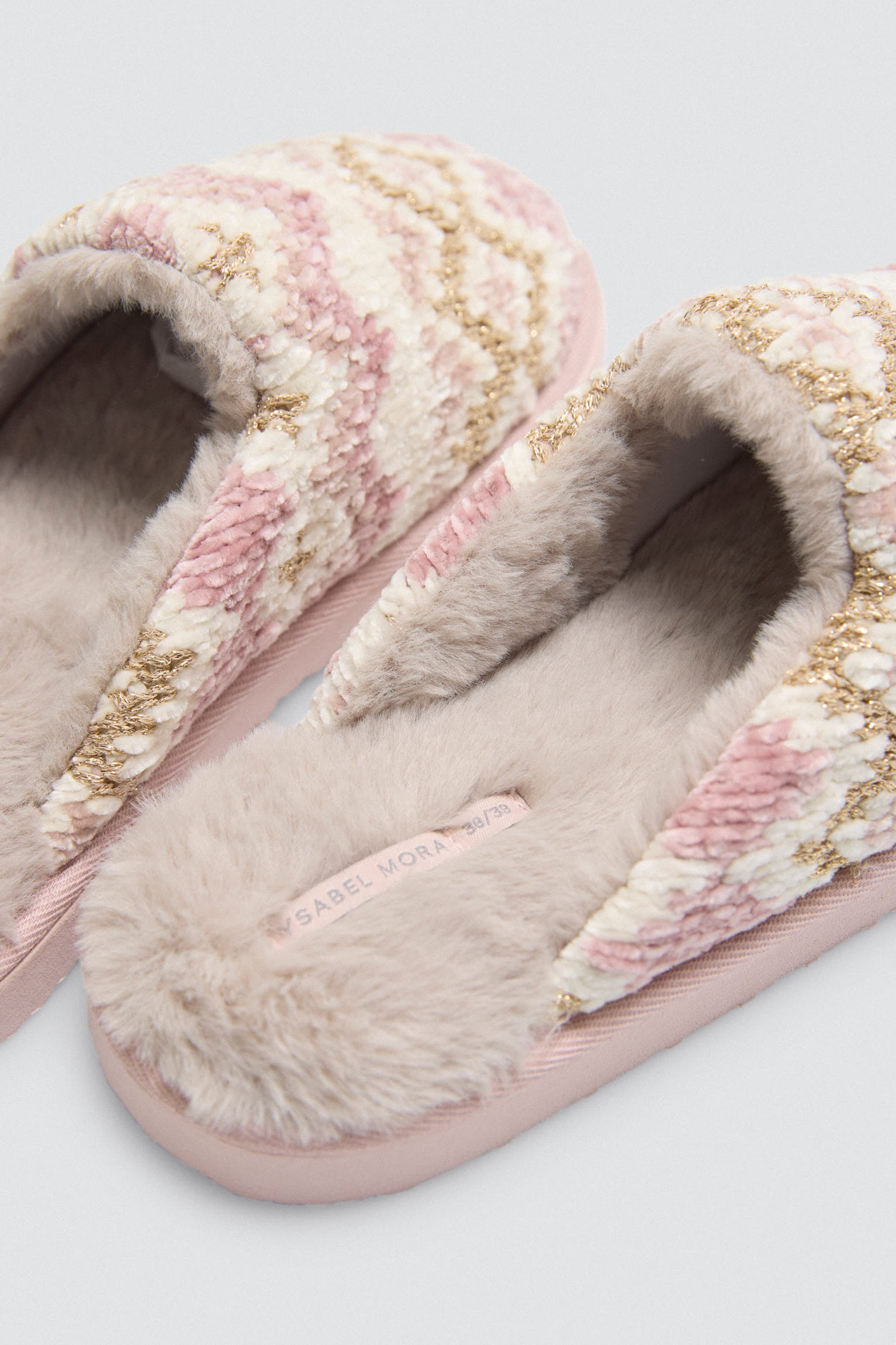 14146-3-zapatillas-casa-estampado-etnico-rosa