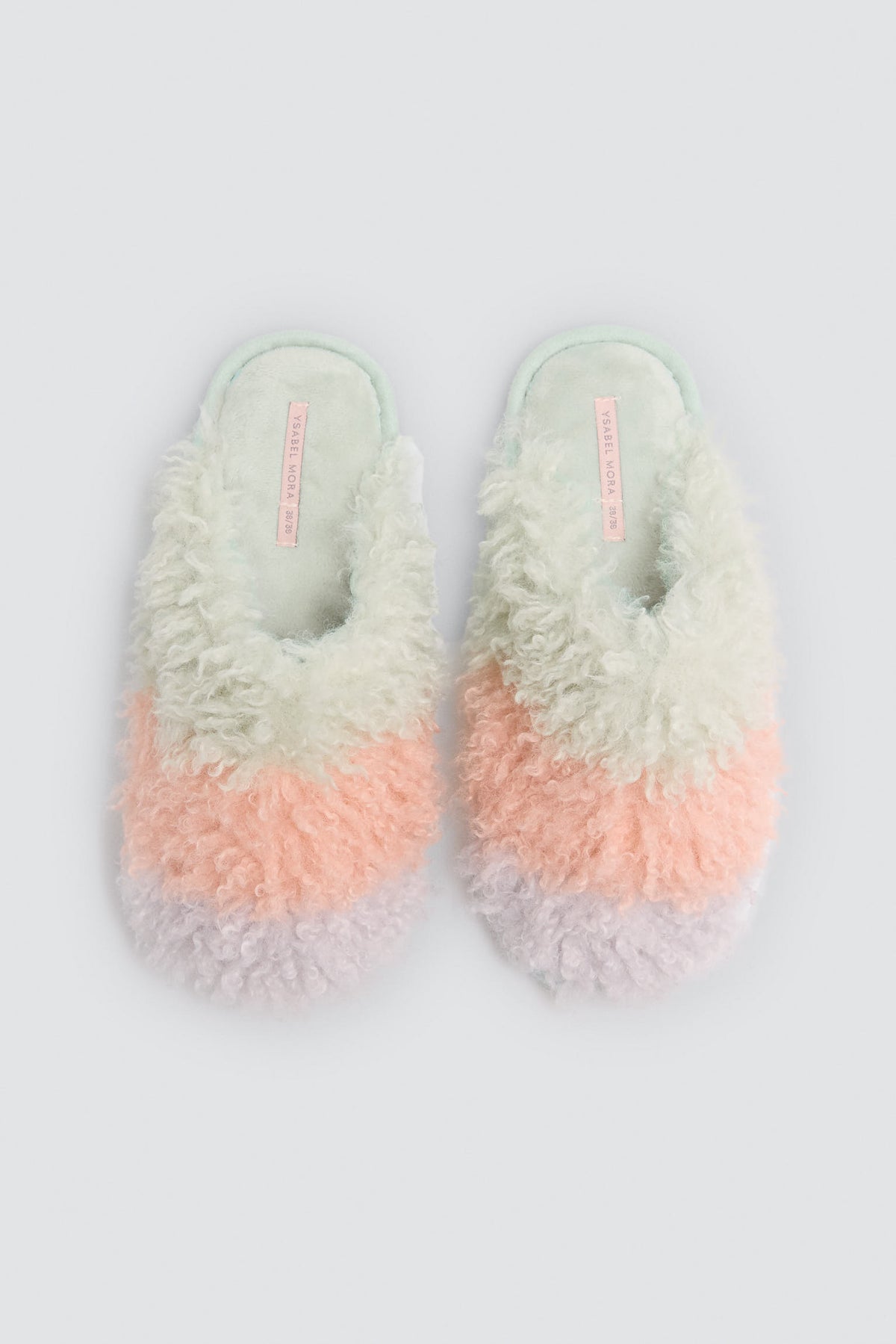 14197-zapatillas-de-casa-mujer-tipo-bota-de-pelo-con-estampado-de-cuadros