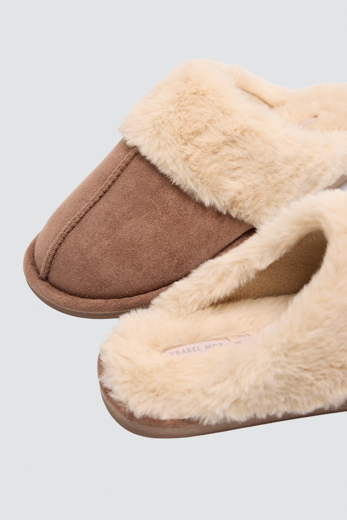 14206-zapatillas-de-casa-mujer-de-pelo-rizado-beige