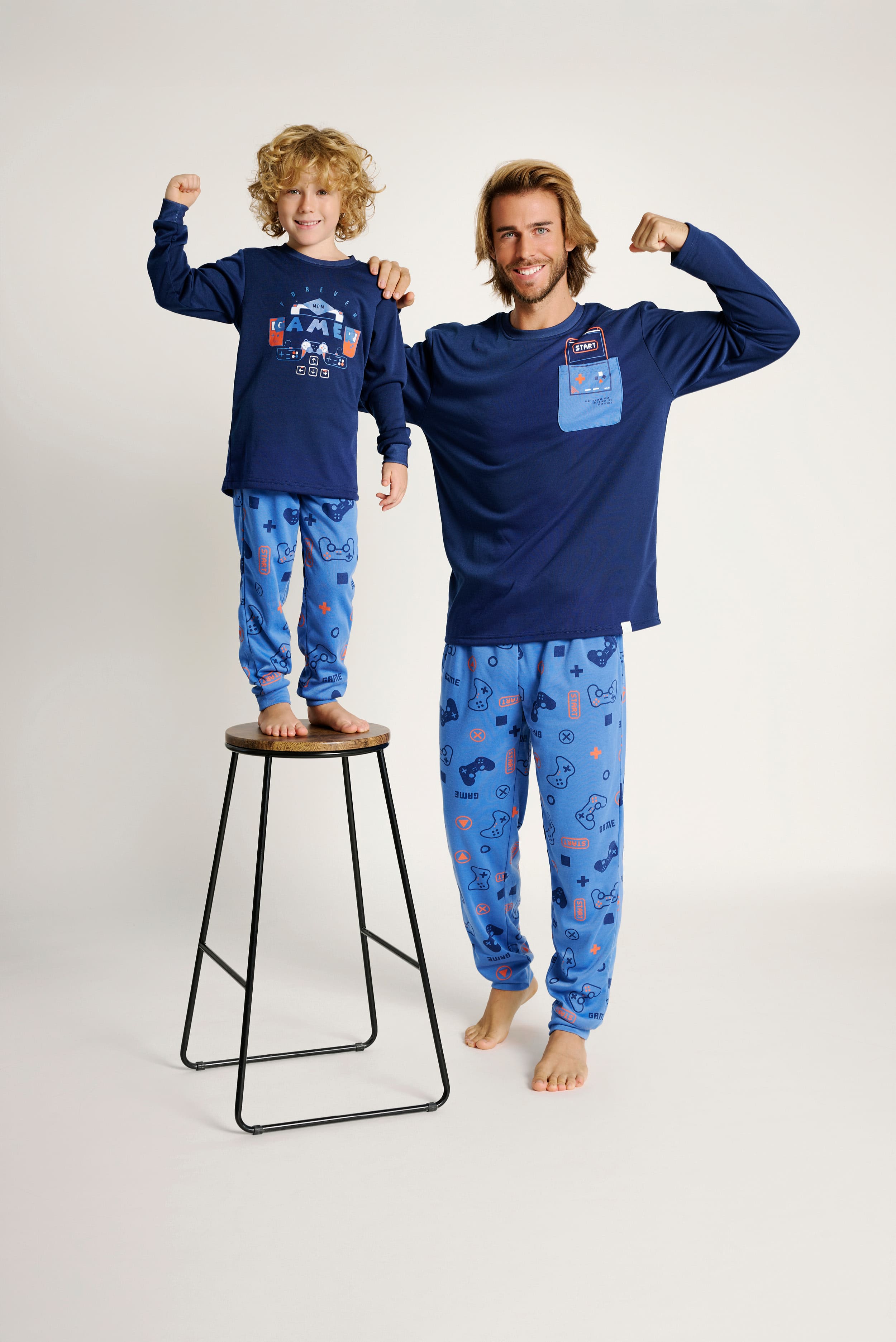 17011000-2-pijama-infantil-estampado-gamer