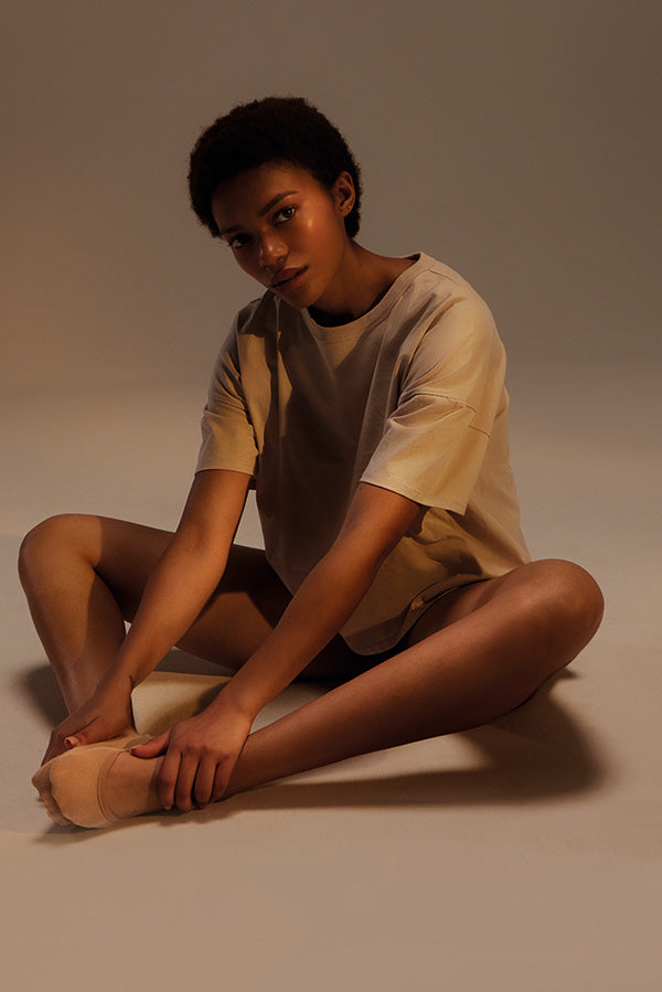 Beige bamboo invisible open pinky socks