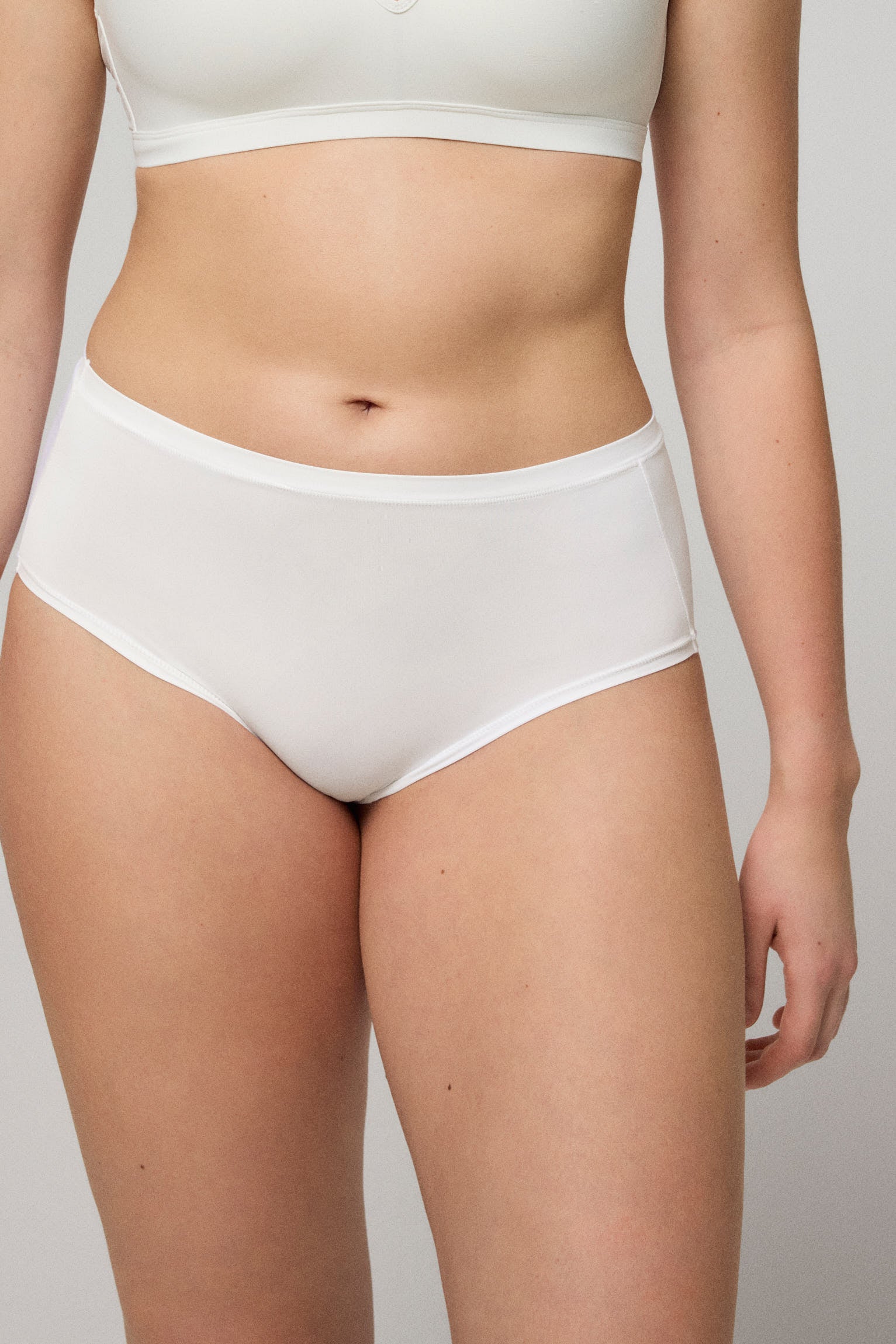 Pack of 2 basic white high-top panties