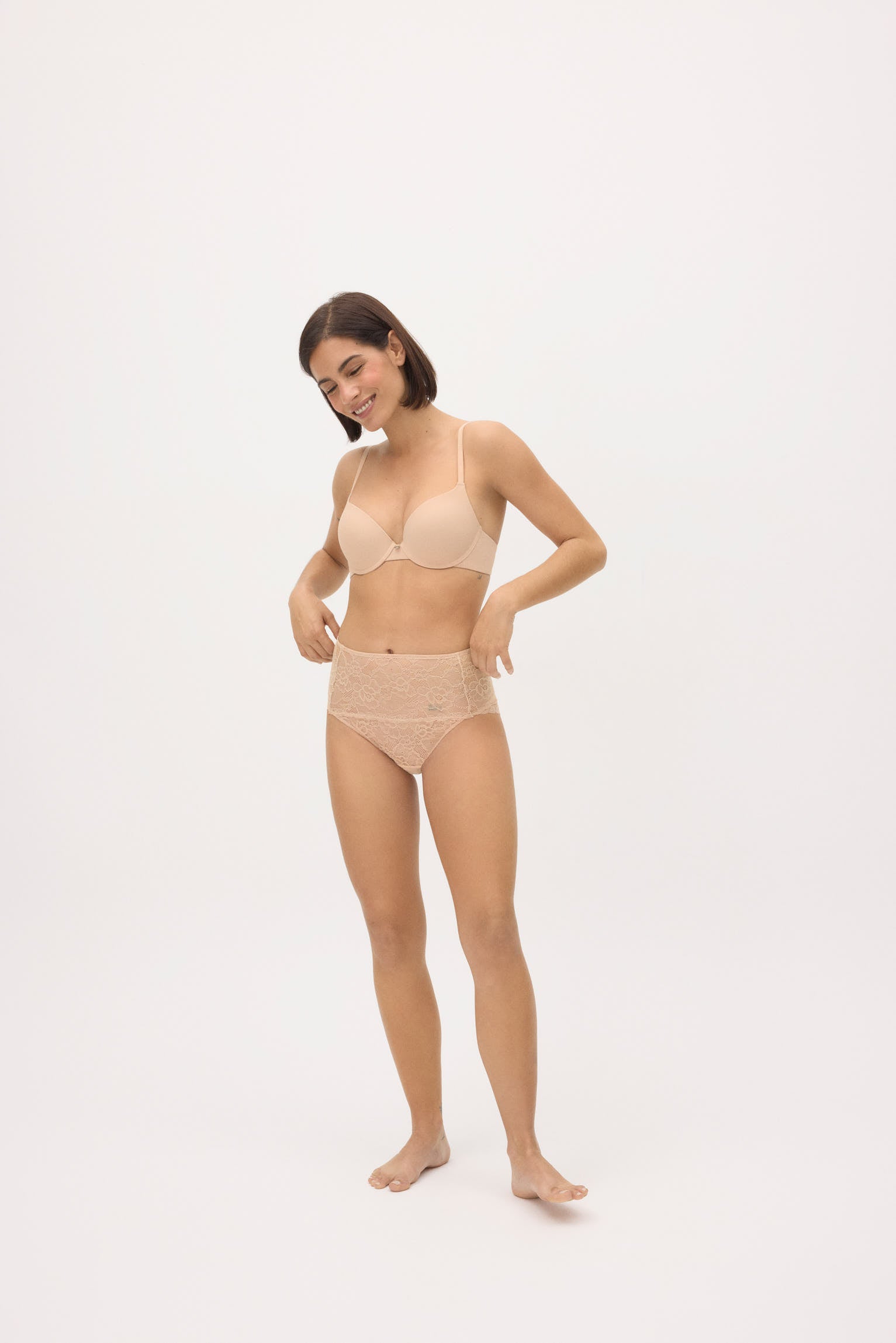 braga-alta-encaje-nude-ysabel-mora