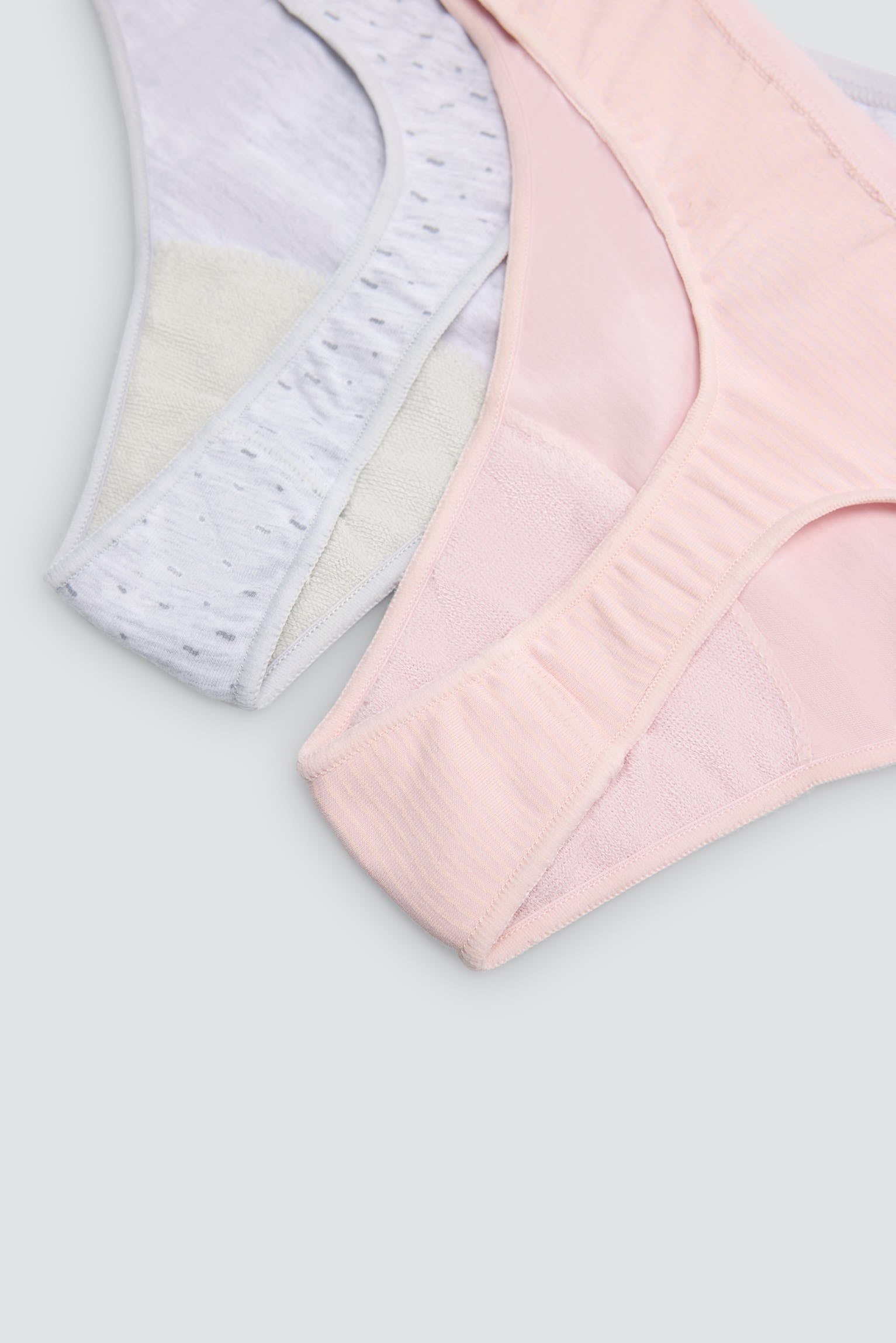 Pack de 6 tangas lisos y estampados