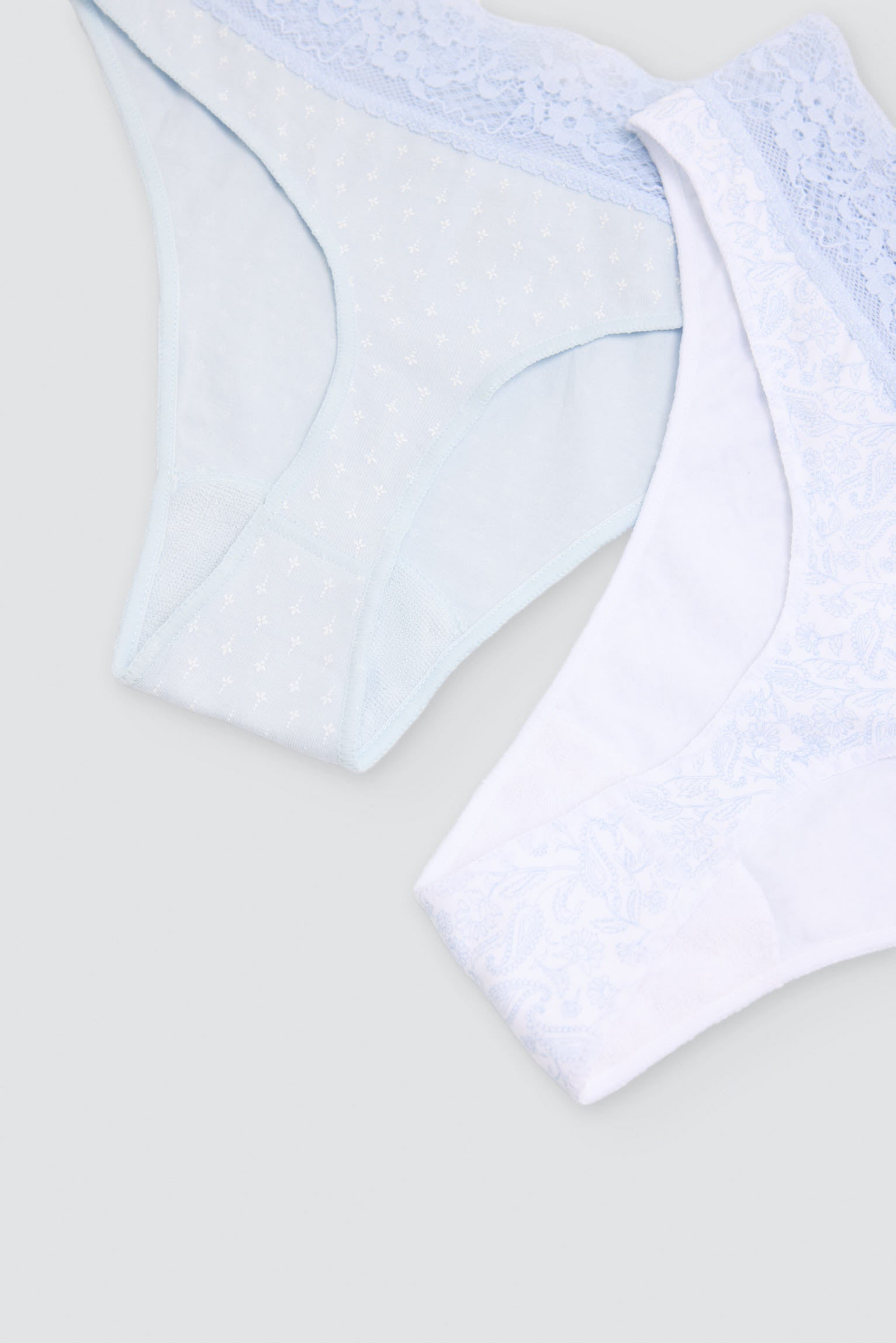 Pack de 2 tangas algodón estampados con ribete de encaje azul