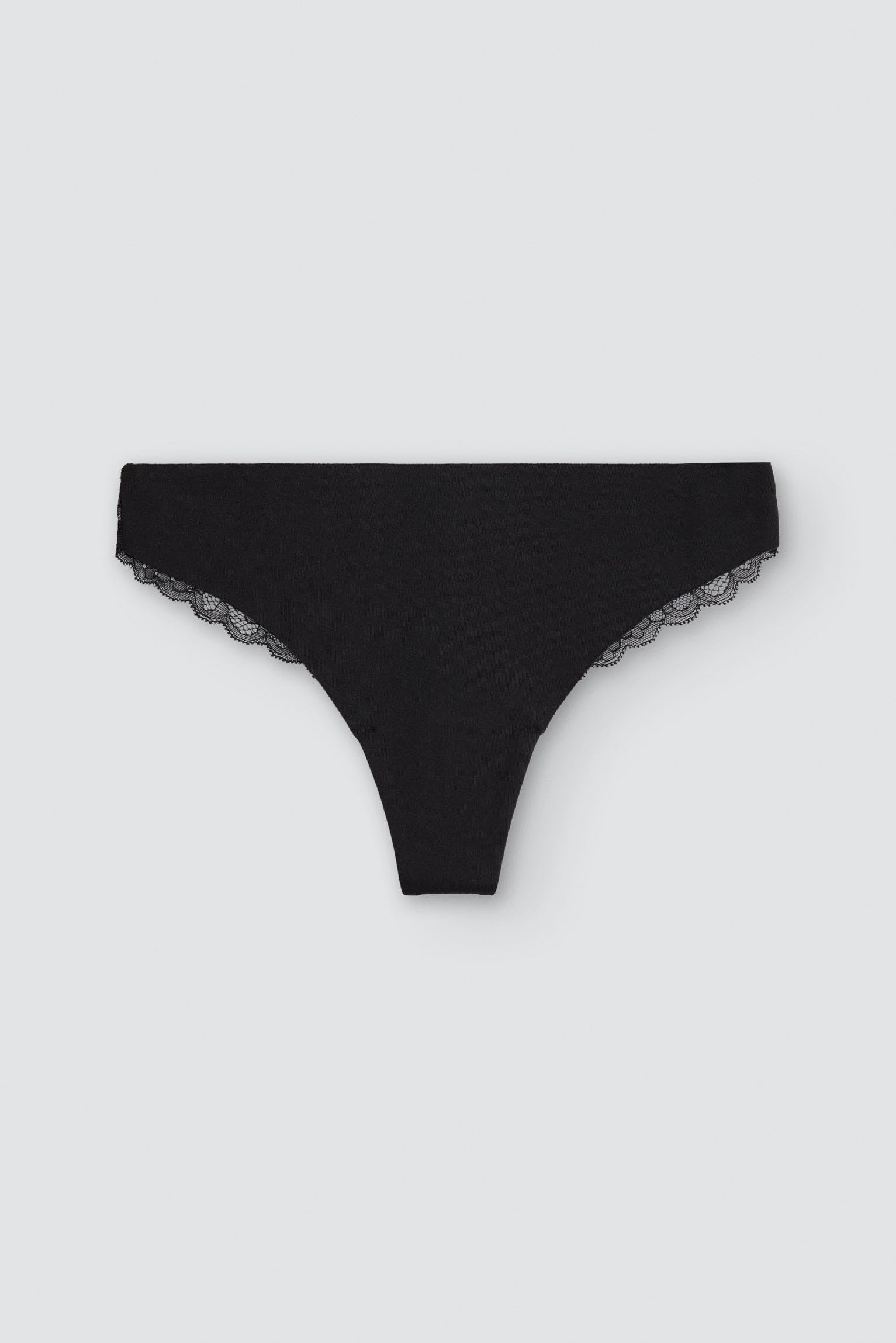 Tanga algodón láser con encaje negro