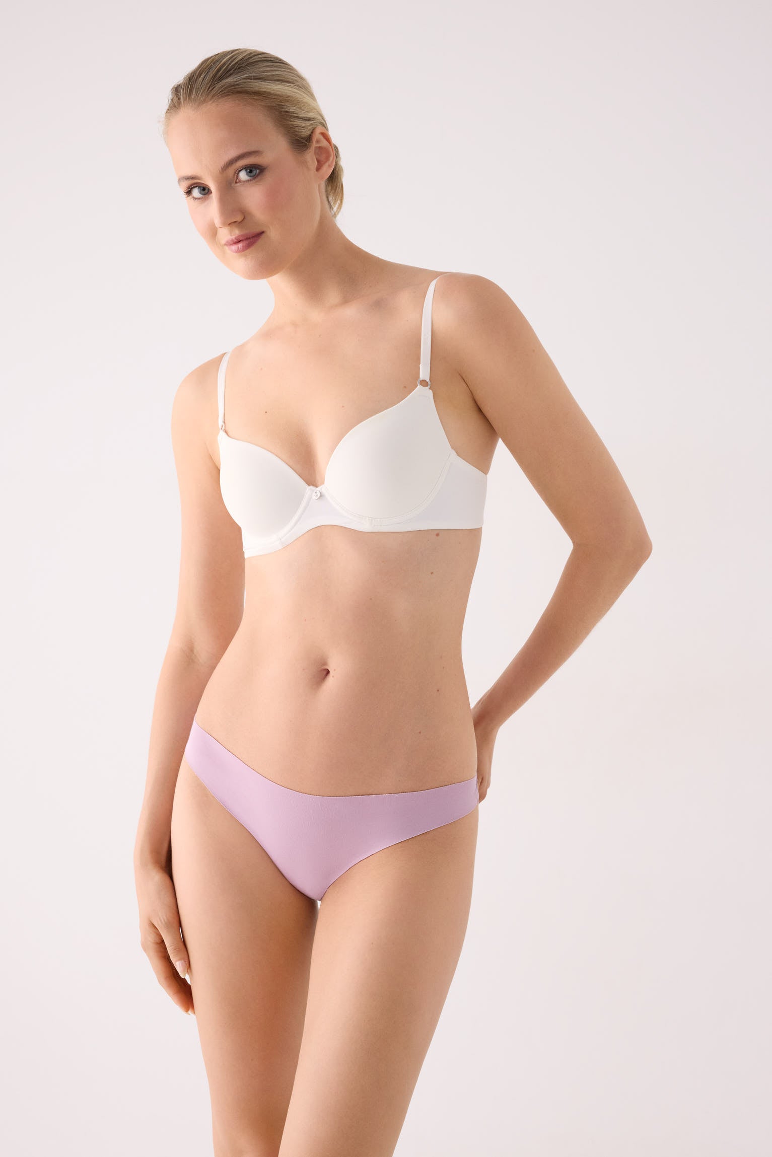 PREVENTA Tanga algodón láser con encaje rosa