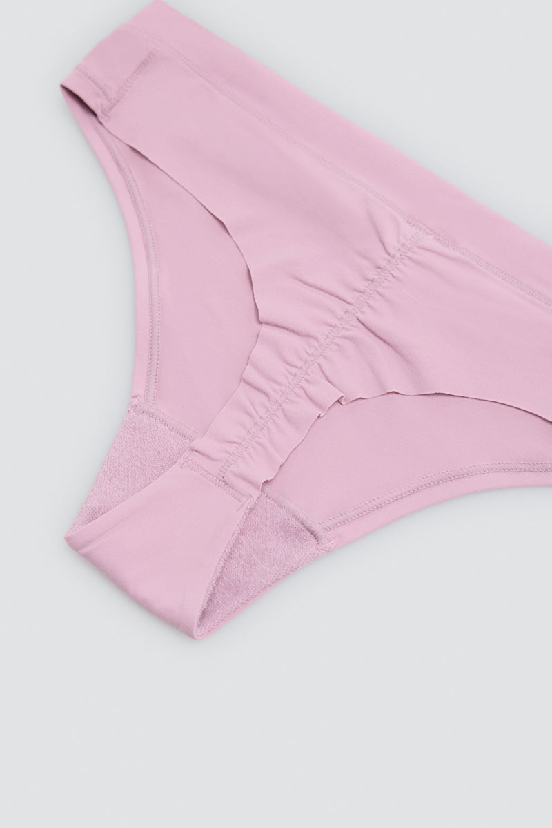 Tanga adapt con acabados invisibles lila