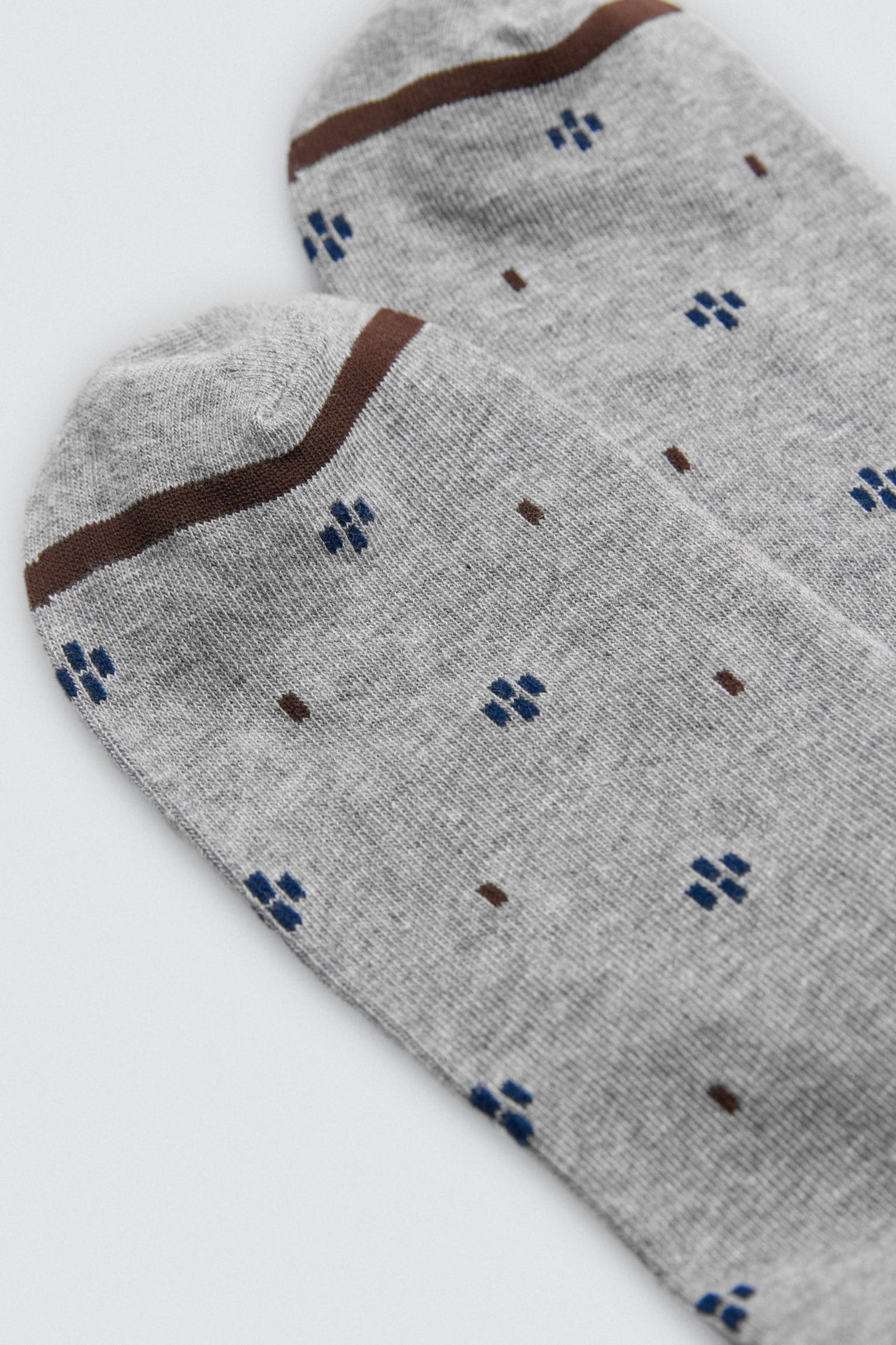 22947-3-pack-4-calcetines-altos-sin-puno-estampados
