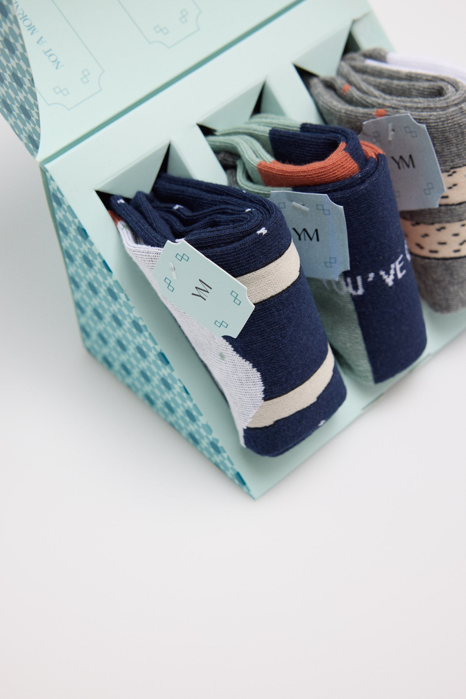 22959-0-3-pack-regalo-3-calcetines-estampados