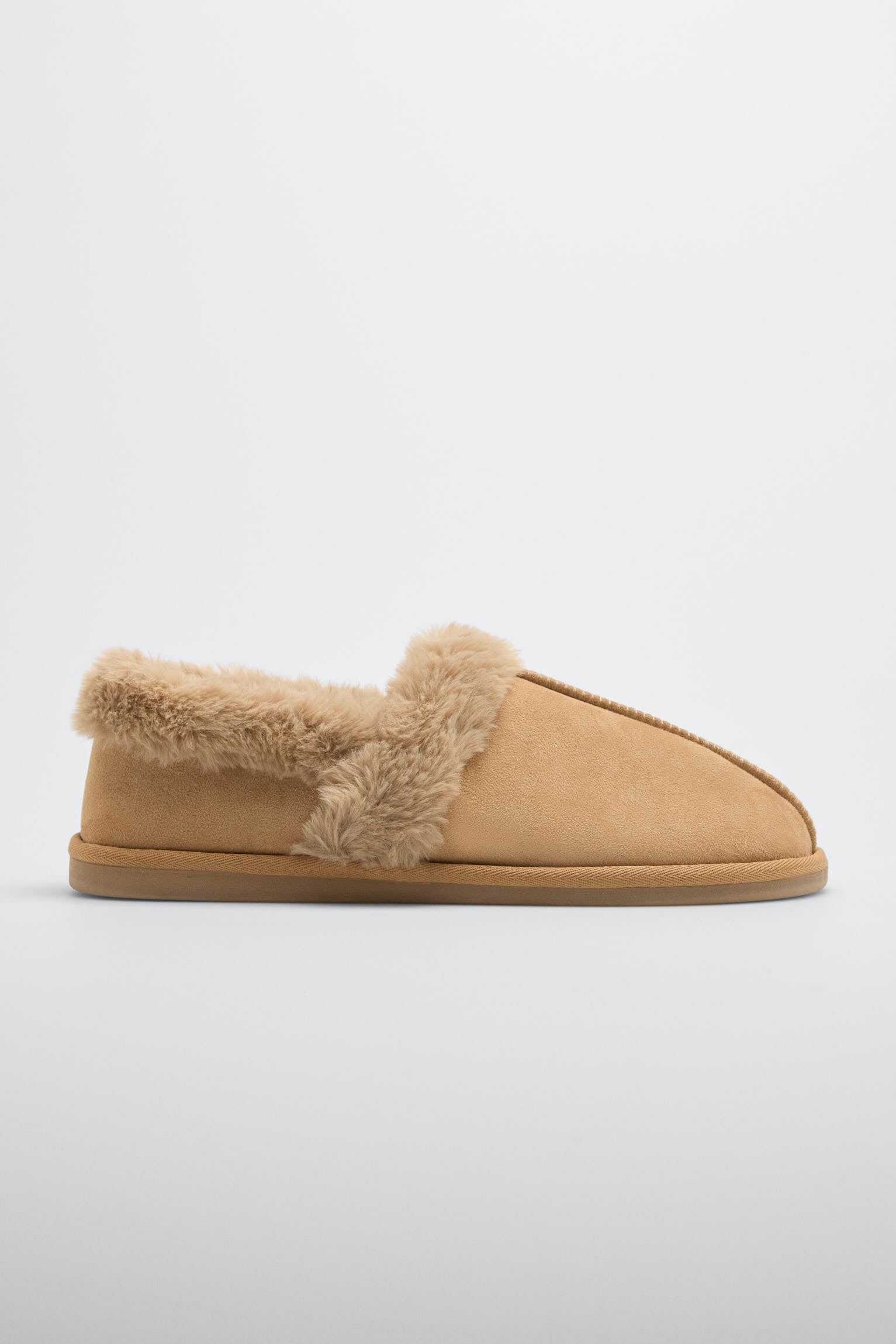 24076-1-zapatillas-de-casa-cerradas-con-pelo-marron