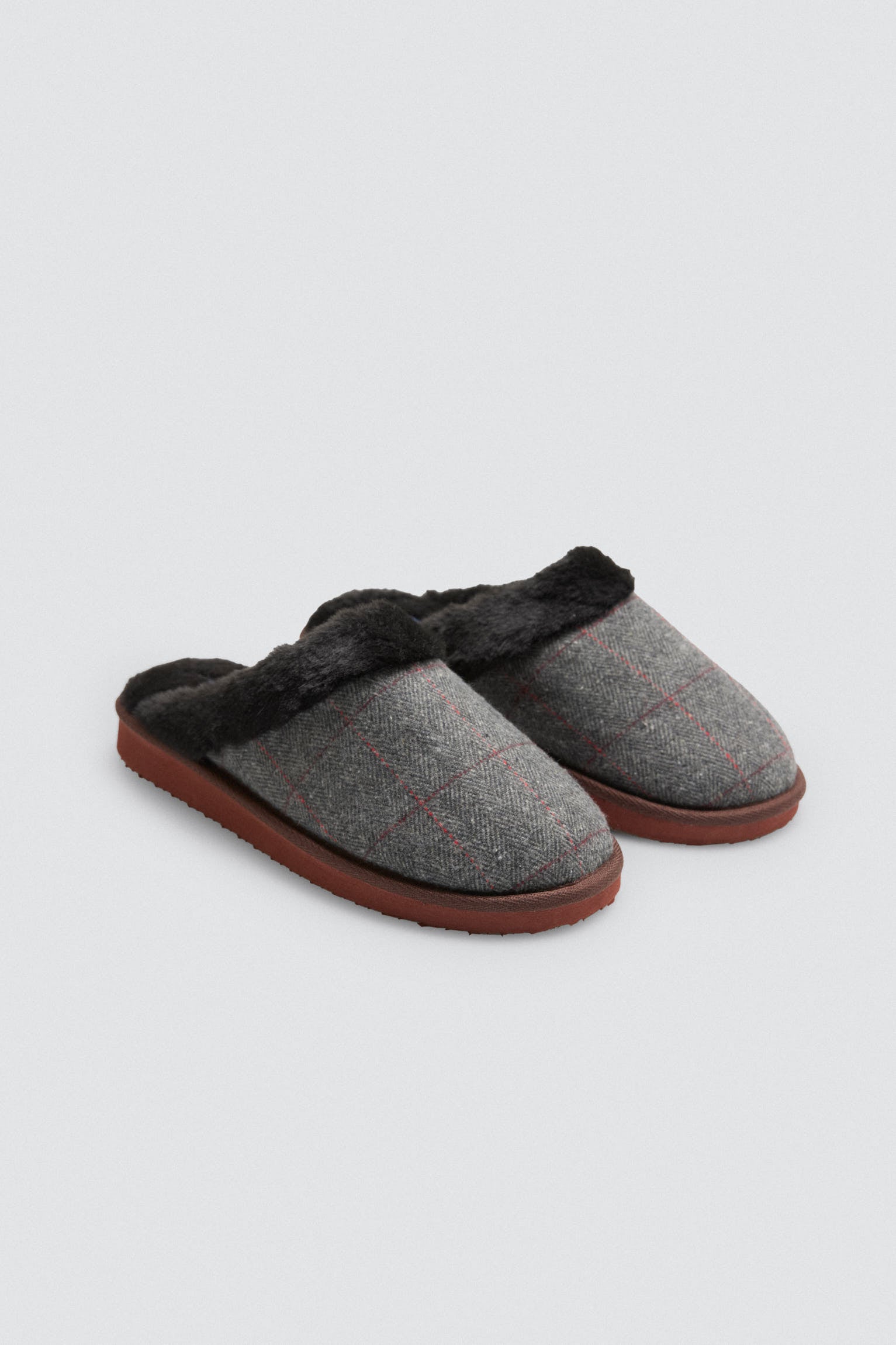 24080-2-zapatillas-de-casa-cuadros-con-pelo