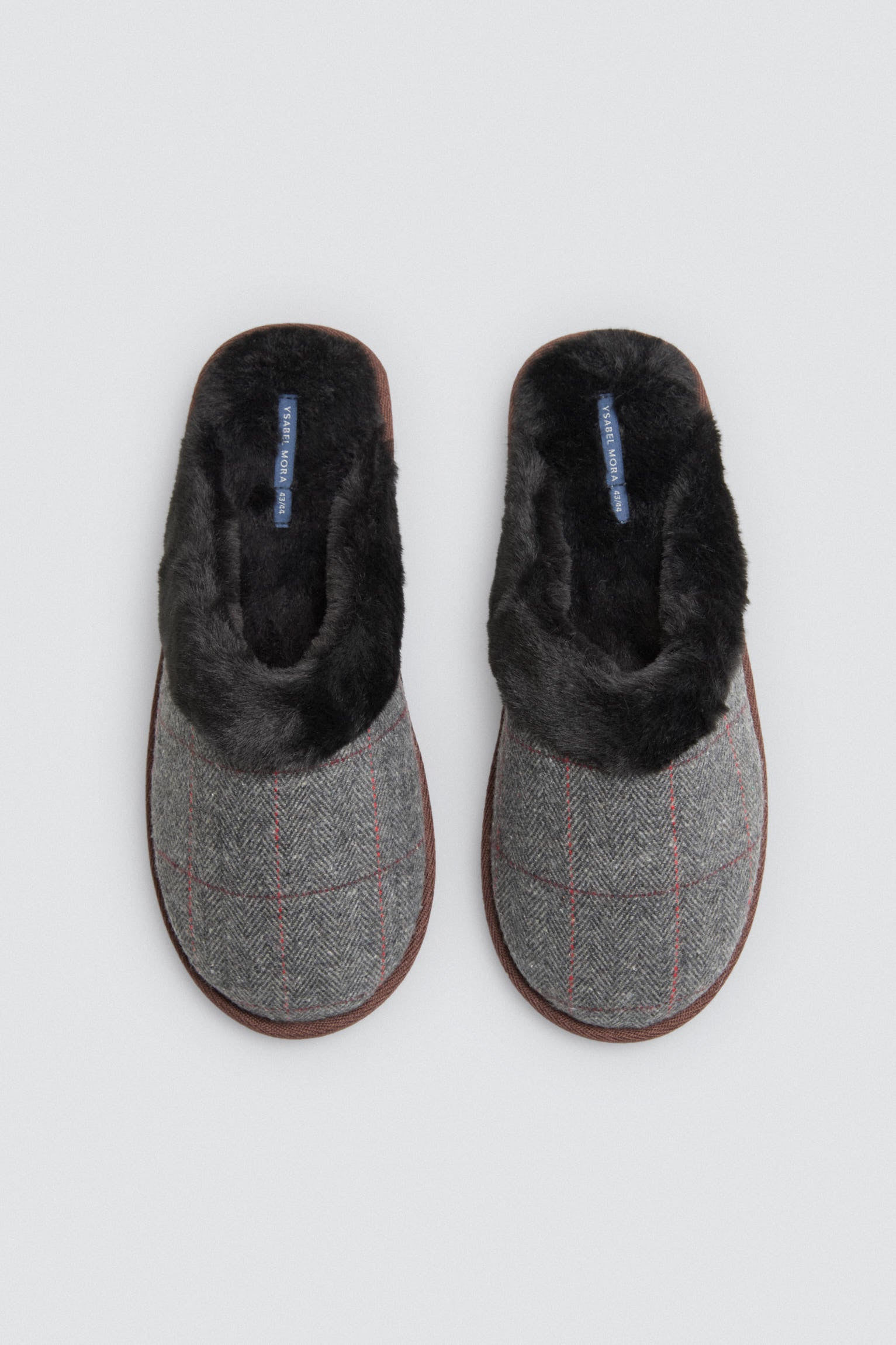 24080-4-zapatillas-de-casa-cuadros-con-pelo