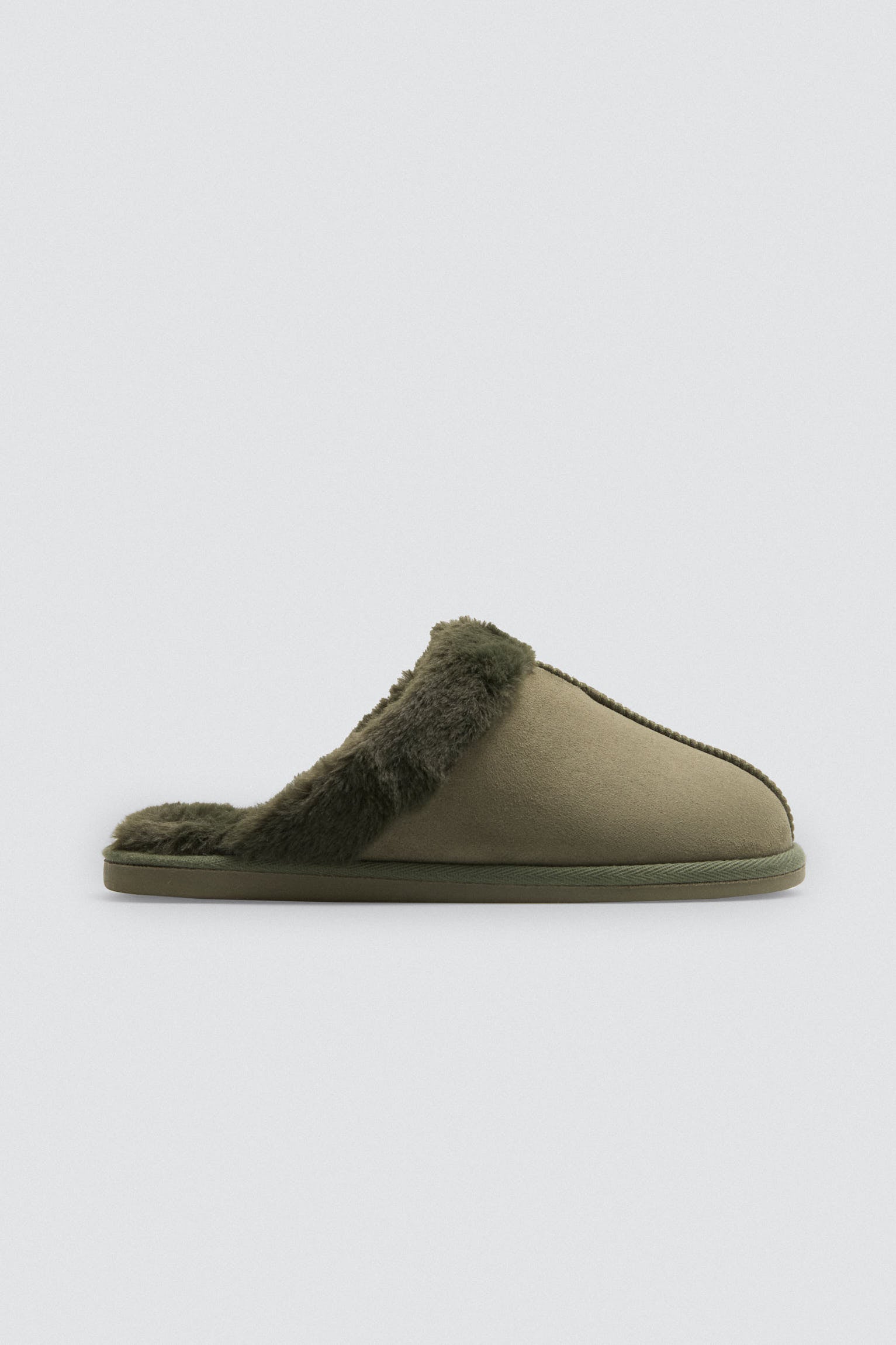 24089-1-zapatillas-basicas-con-pelo-verde