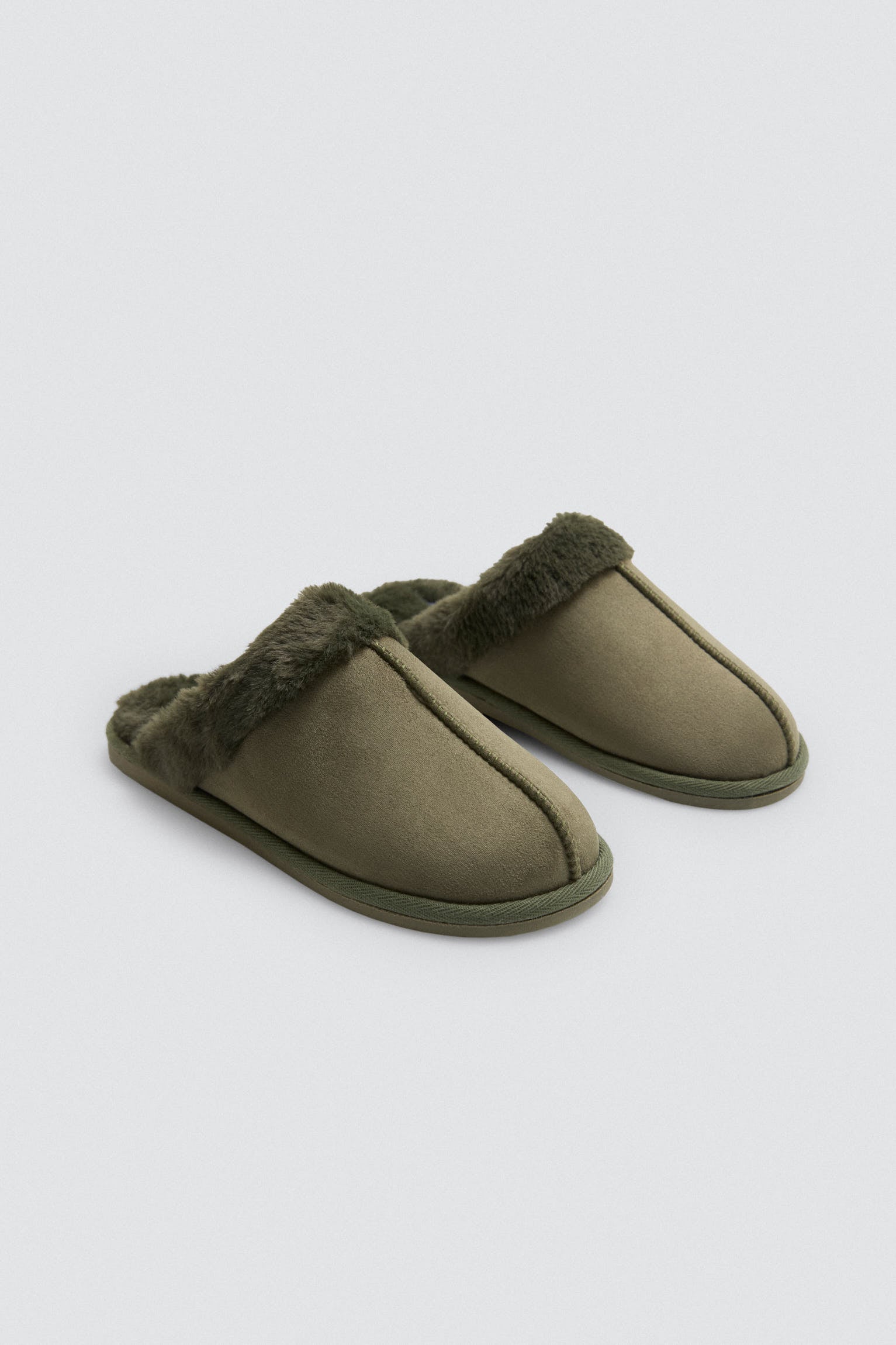 24089-2-zapatillas-basicas-con-pelo-verde