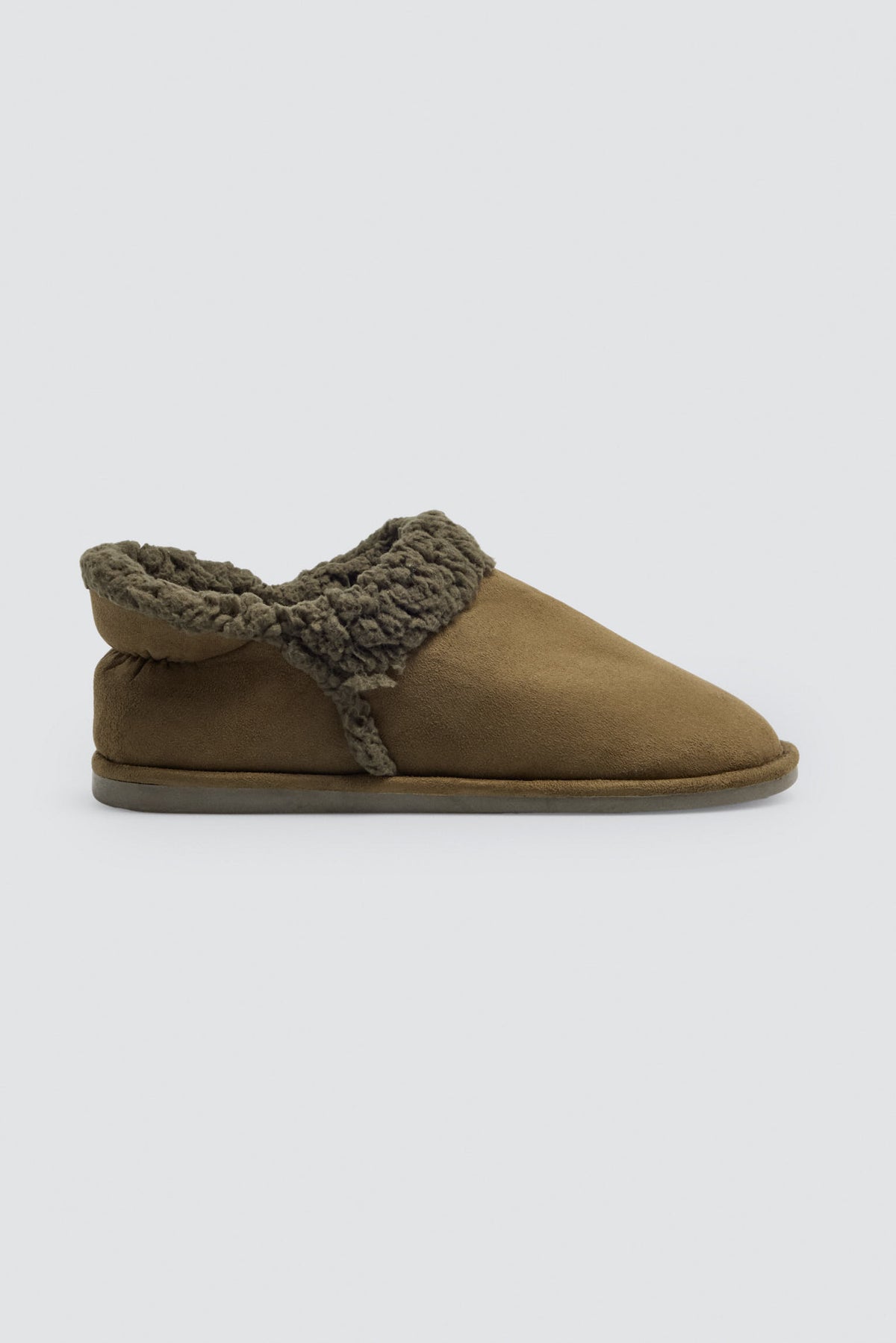 Botas de casa con borreguito verde