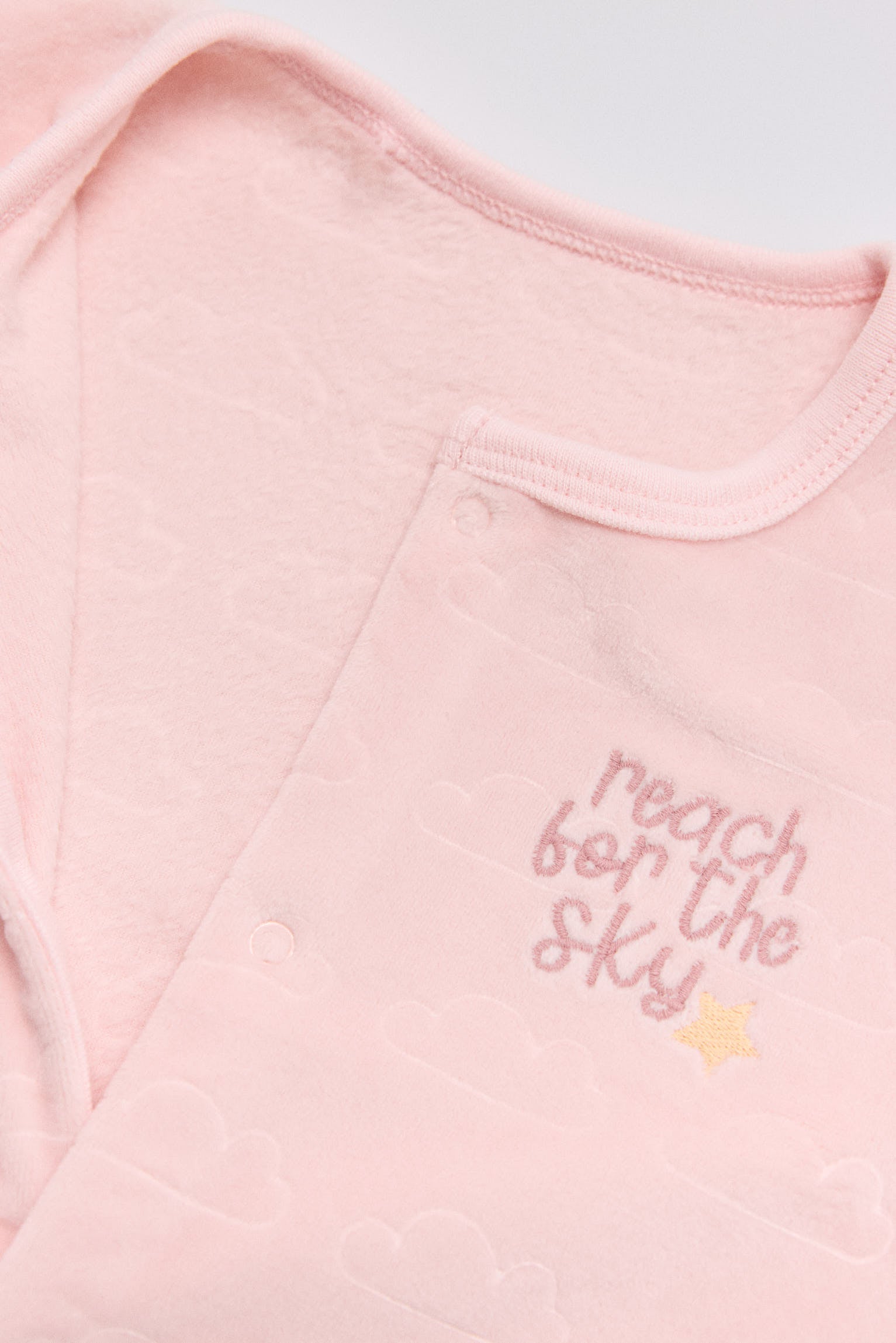 25428-3-pelele-bebe-manga-larga-baby-stars-rosa