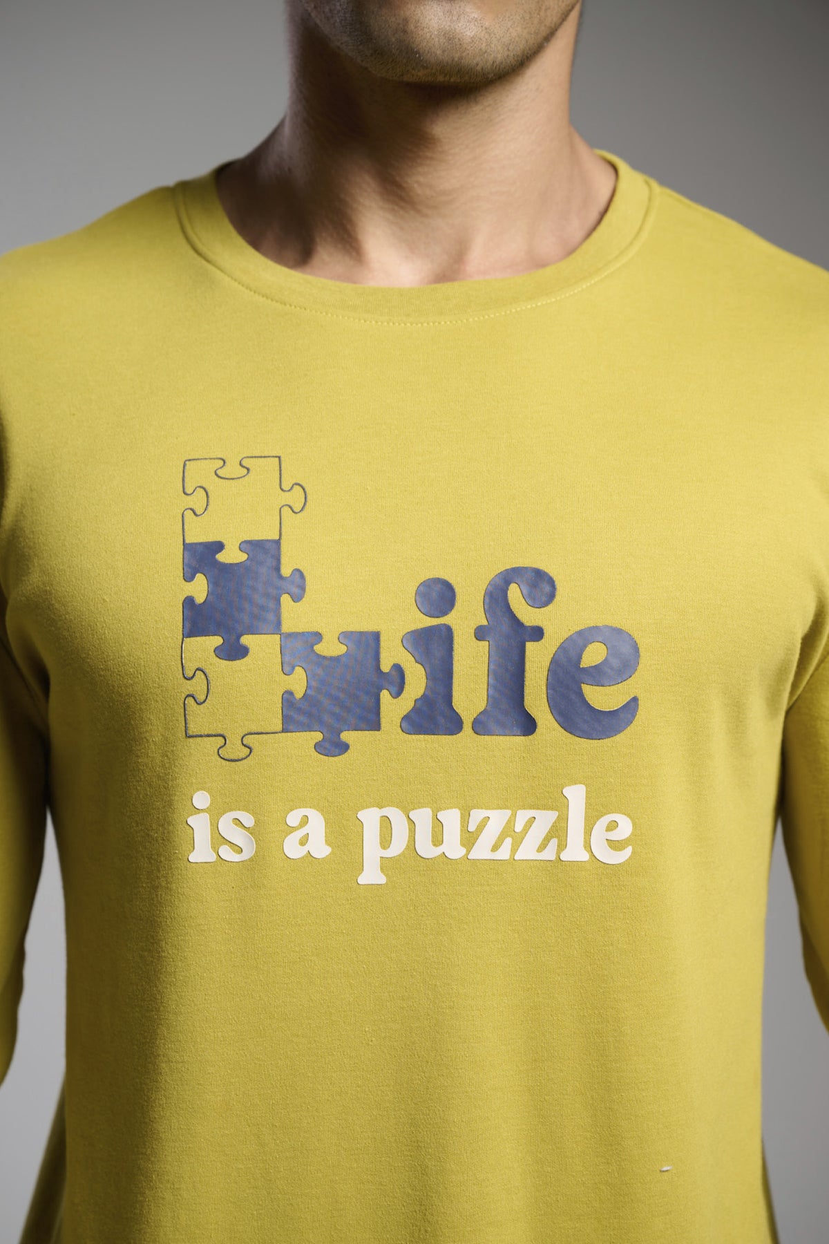 Pijama largo hombre afelpado detalle bolsillo estampado puzzle