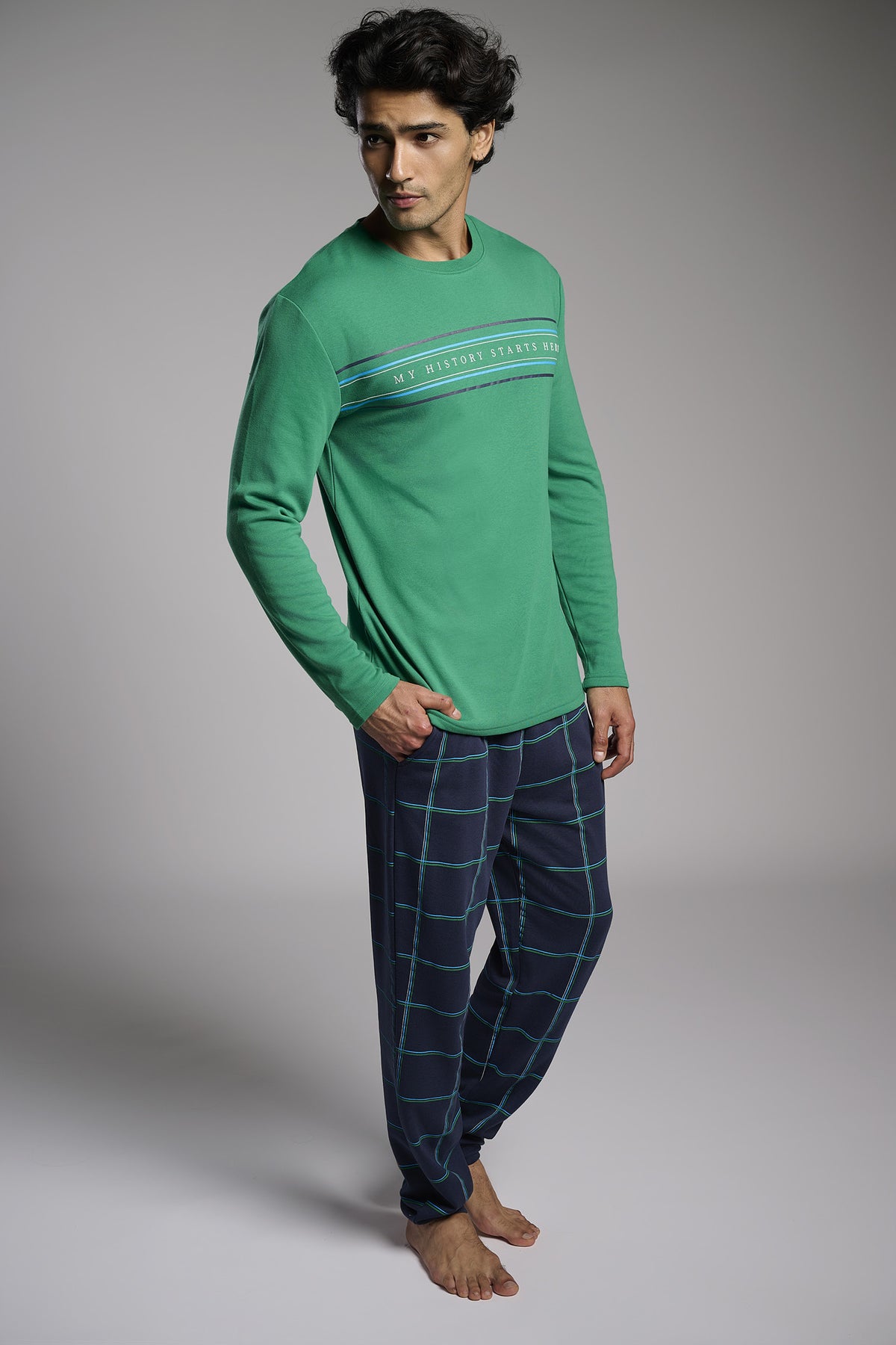 Pijama largo hombre afelpado estampado My History Starts Here