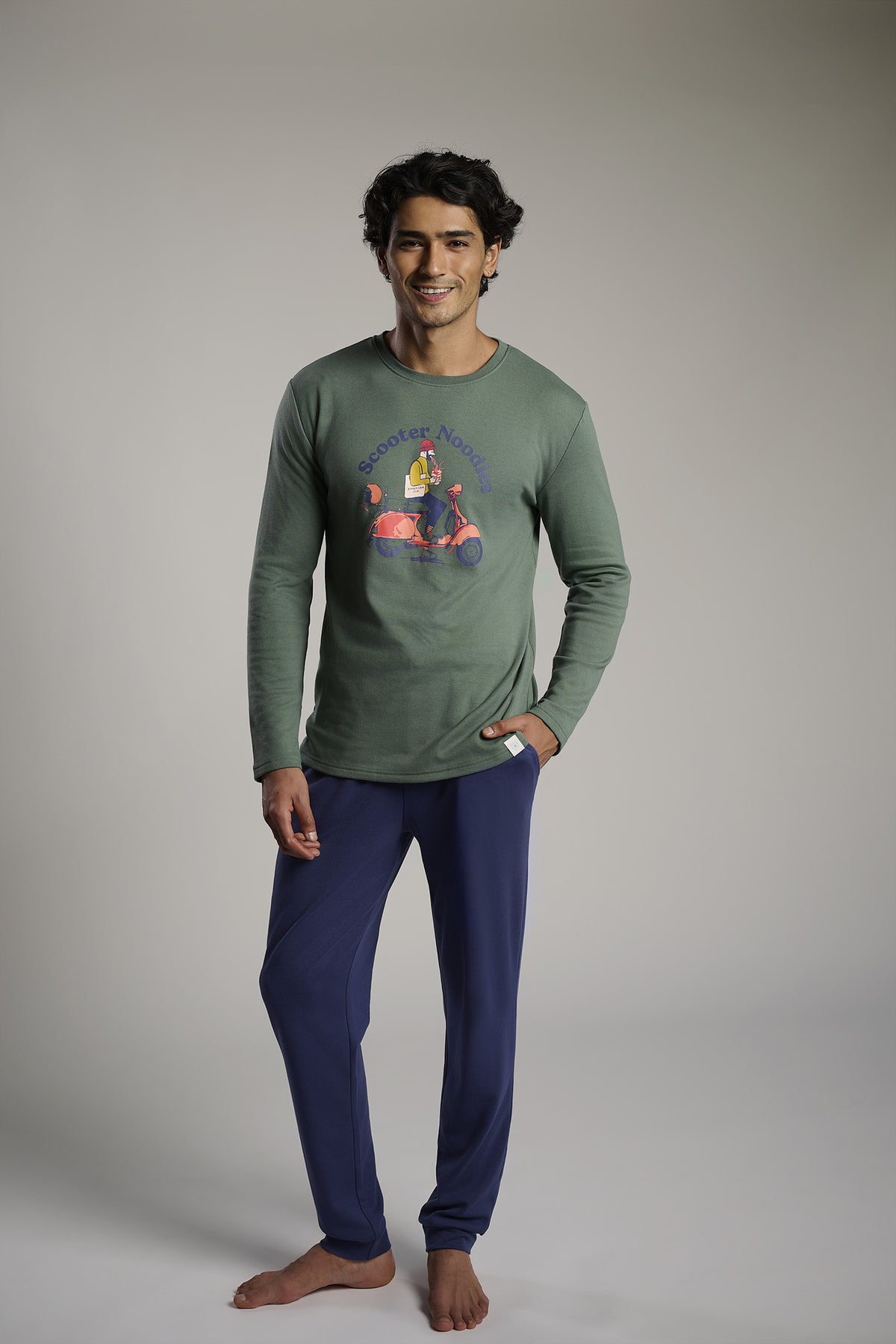 Pijama largo hombre afelpado estampado Scooter Noodles