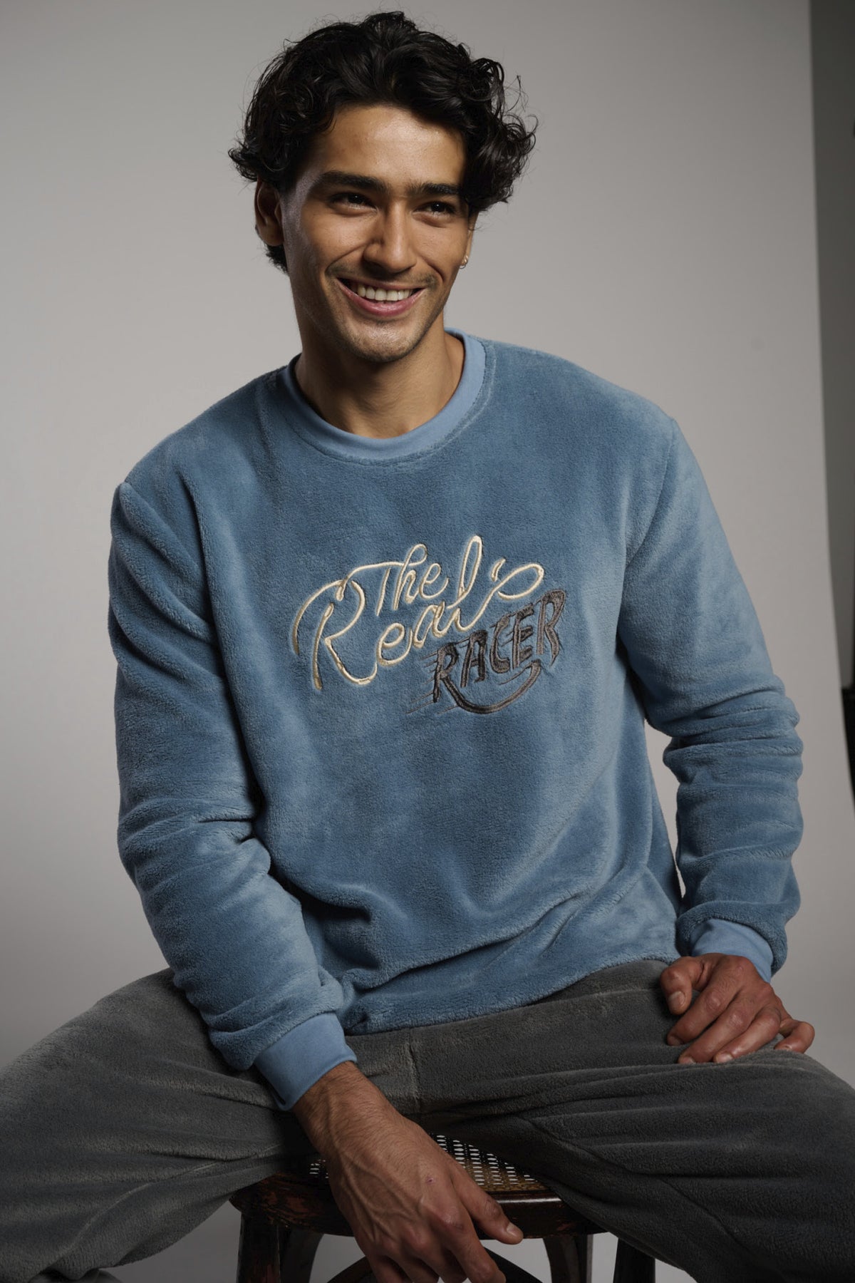 Pijama largo hombre polar coralina azul y gris The Real Racer