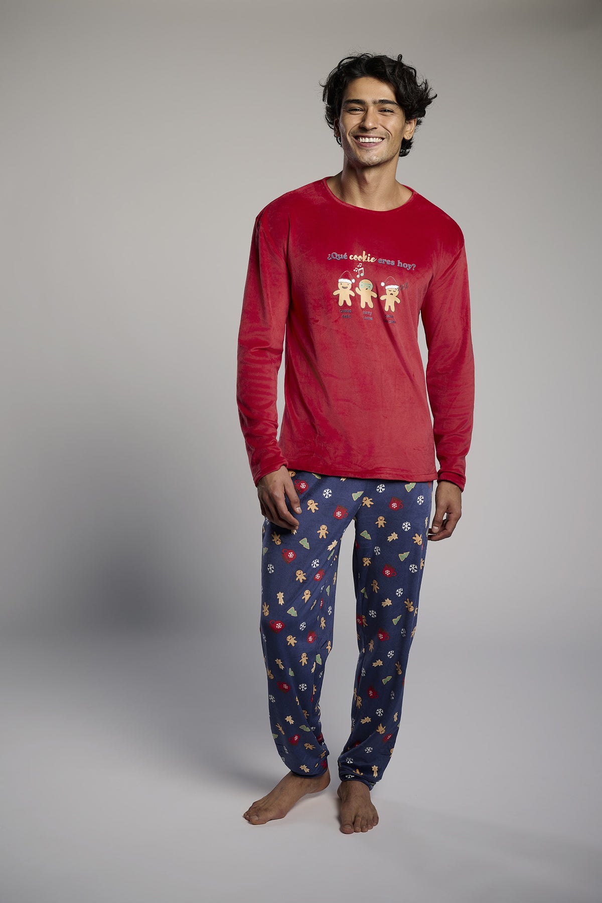 Pijama largo terciopelo hombre navidad estampado galletas de jengibre