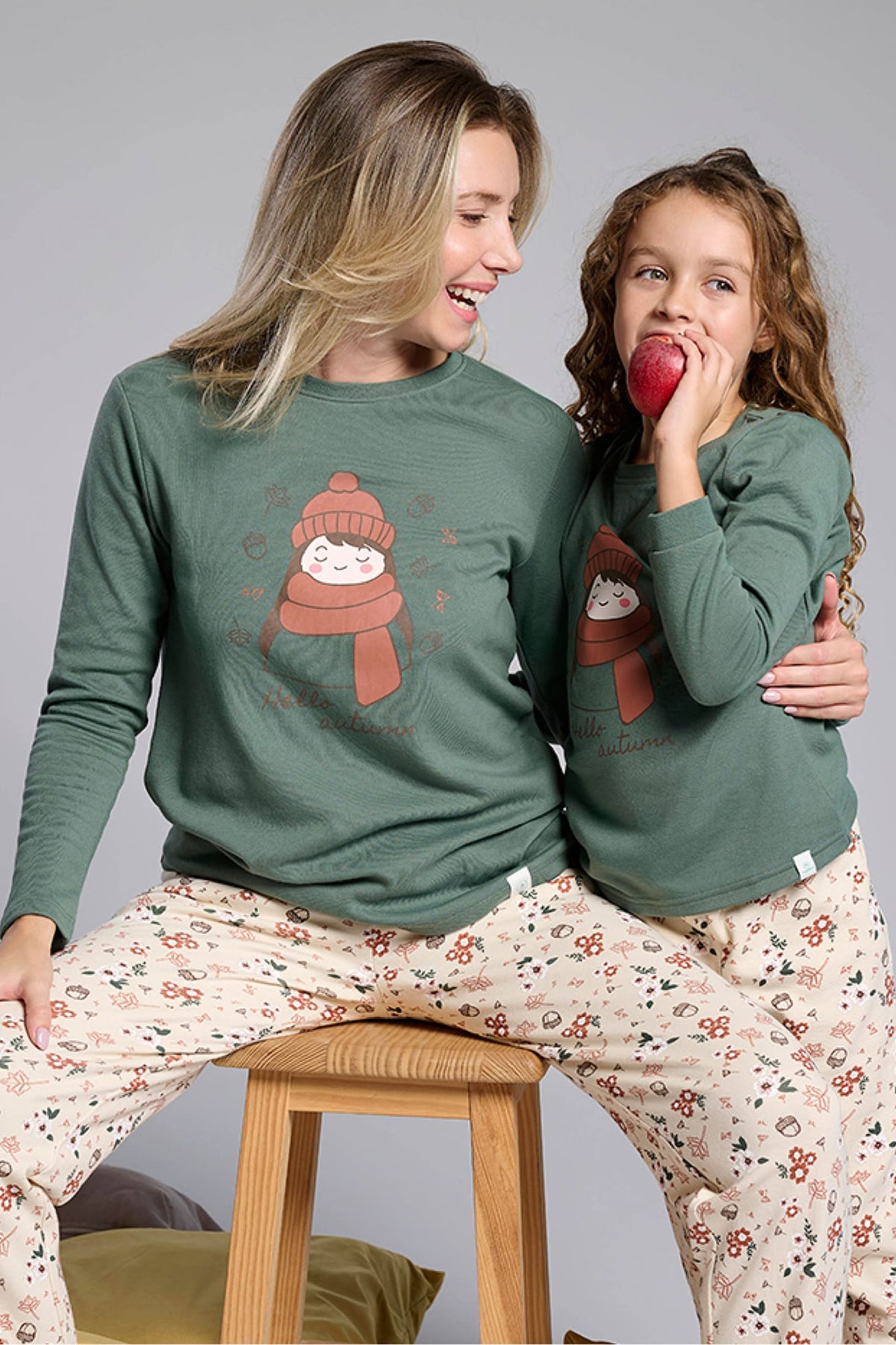 Pijama largo niña afelpado Hello Autumn estampado otoñal