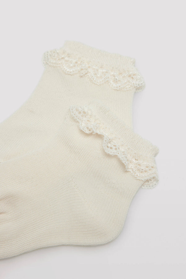 Children's ceremony socks with ivory lace