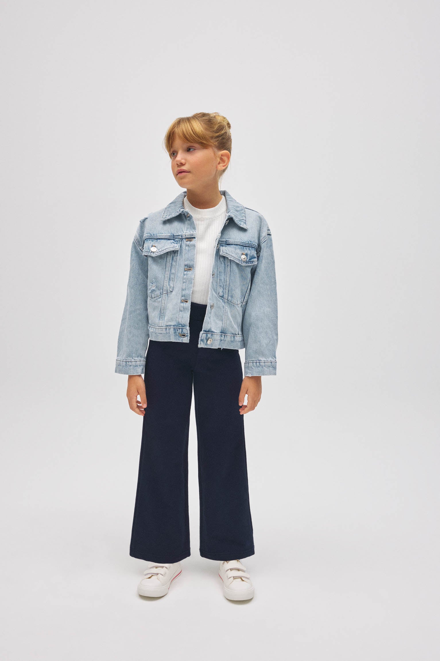 33248-1-pantalones-nina-ancho-detalle-bolsillos-marino-ysabel-mora