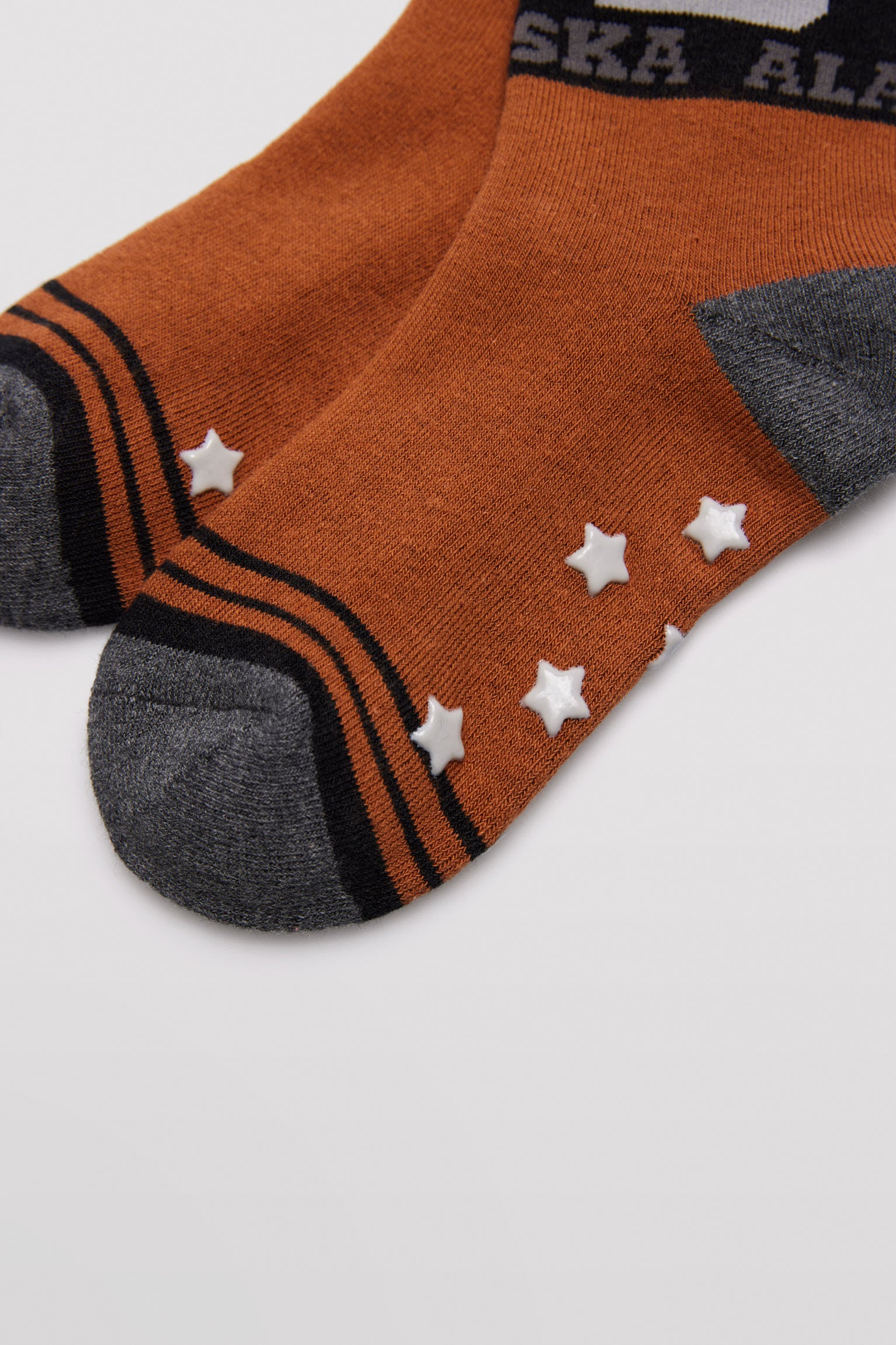 Pack of 3 boys' College print non-slip thermal socks