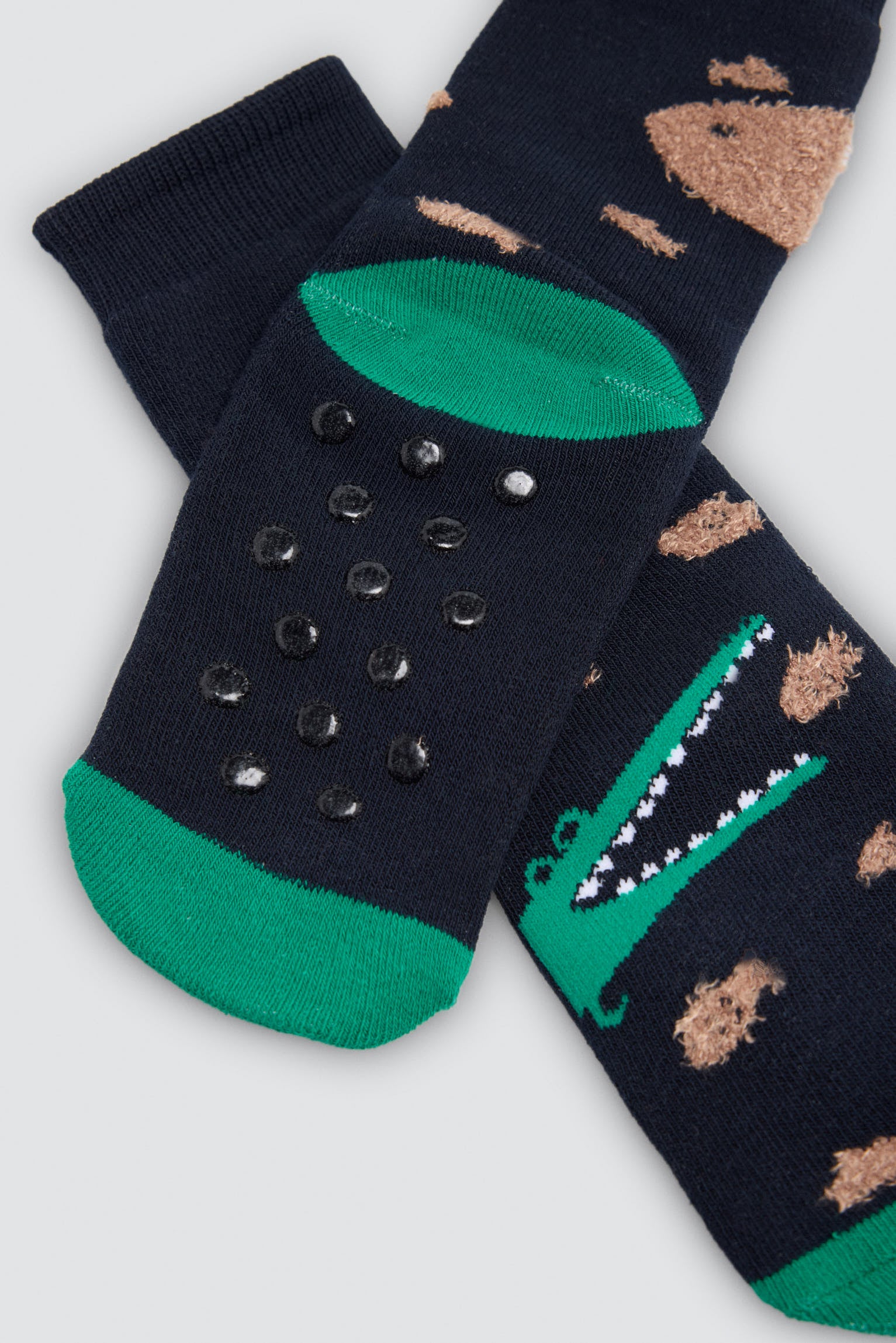 Pack 3 calcetines niño térmicos antideslizantes estampado cocodrilos y tiburones